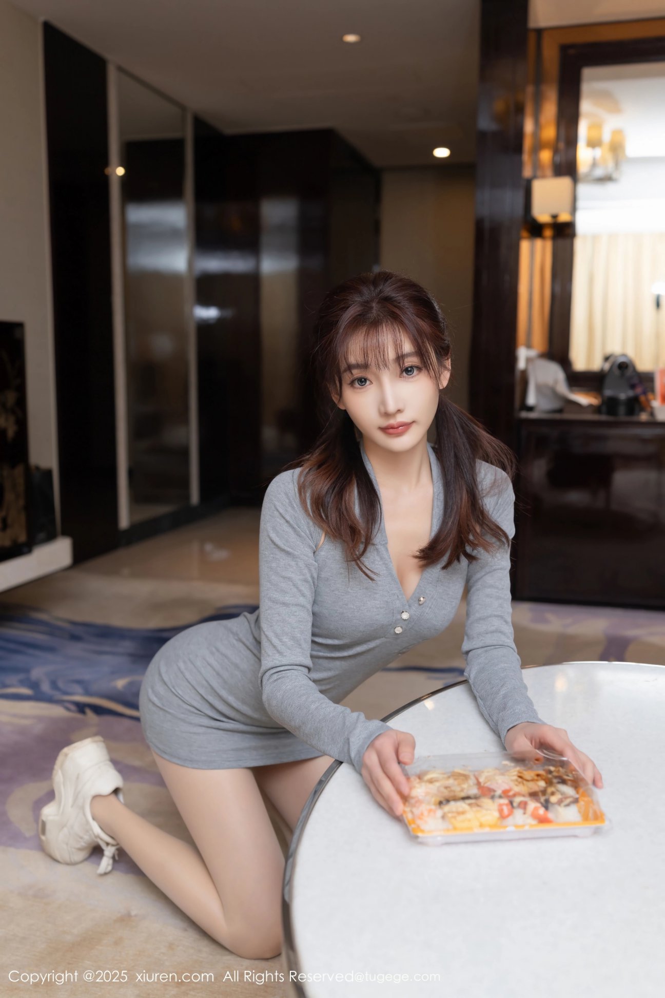 [XIUREN秀人网] 2025.03.20 NO.10049 陆萱萱 [80P-766MB]