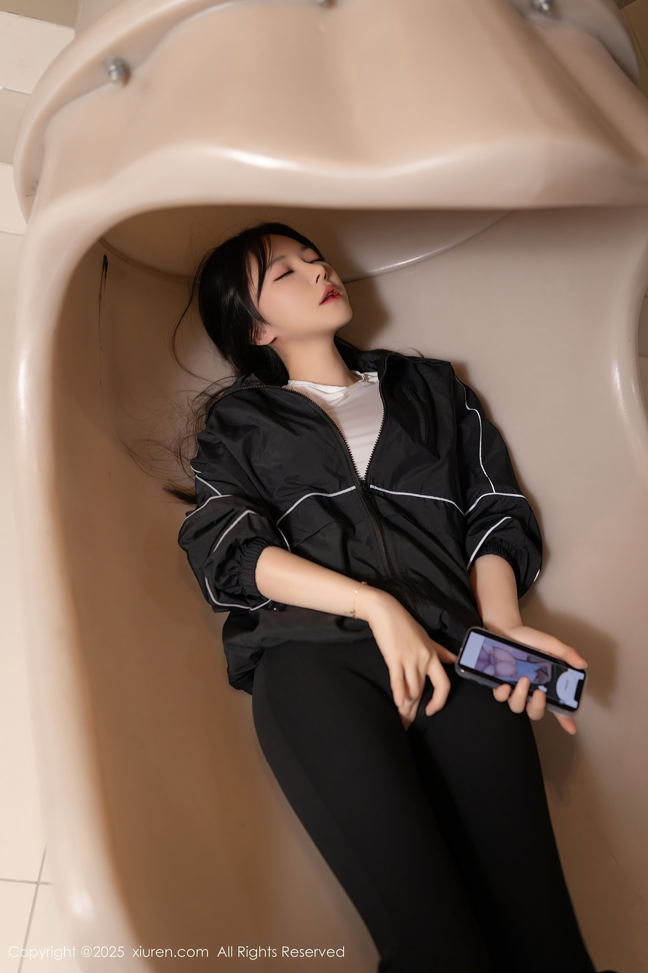 [XIUREN秀人网] 2025.04.03 NO.10112 鱼子酱Fish [58P-533MB]