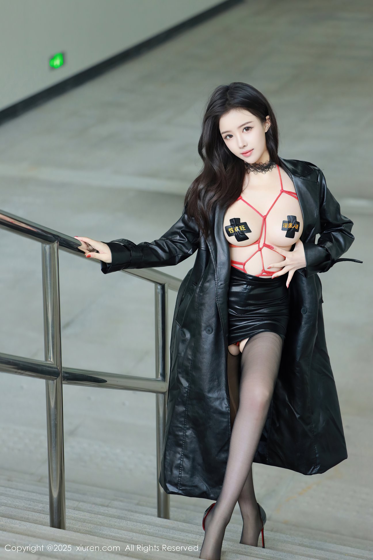 [XIUREN秀人网] 2025.02.08 NO.9855 唐翩翩 [90P-893MB]