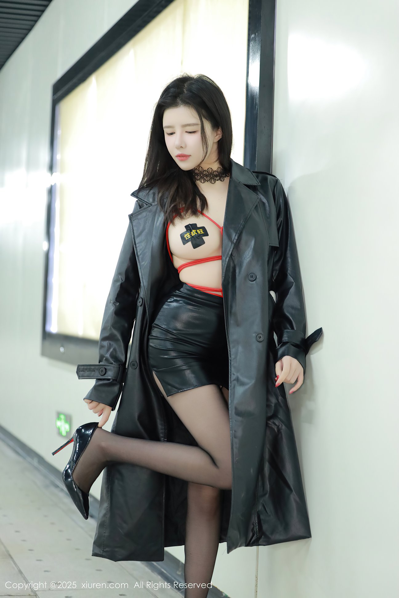 [XIUREN秀人网] 2025.02.08 NO.9855 唐翩翩 [90P-893MB]