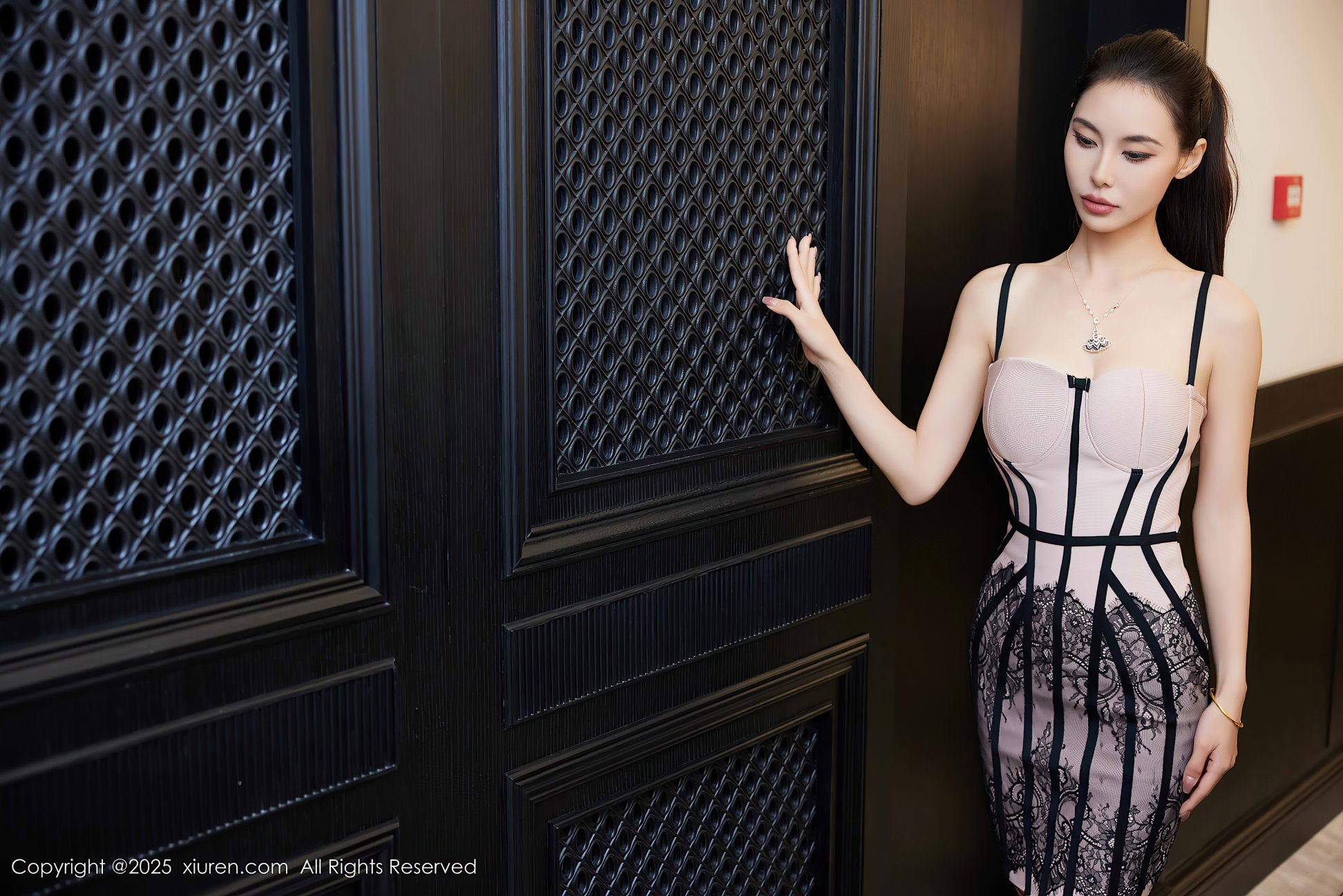 [XIUREN秀人网] 2025.01.24 NO.9809 lingyu69 [74P-760MB]