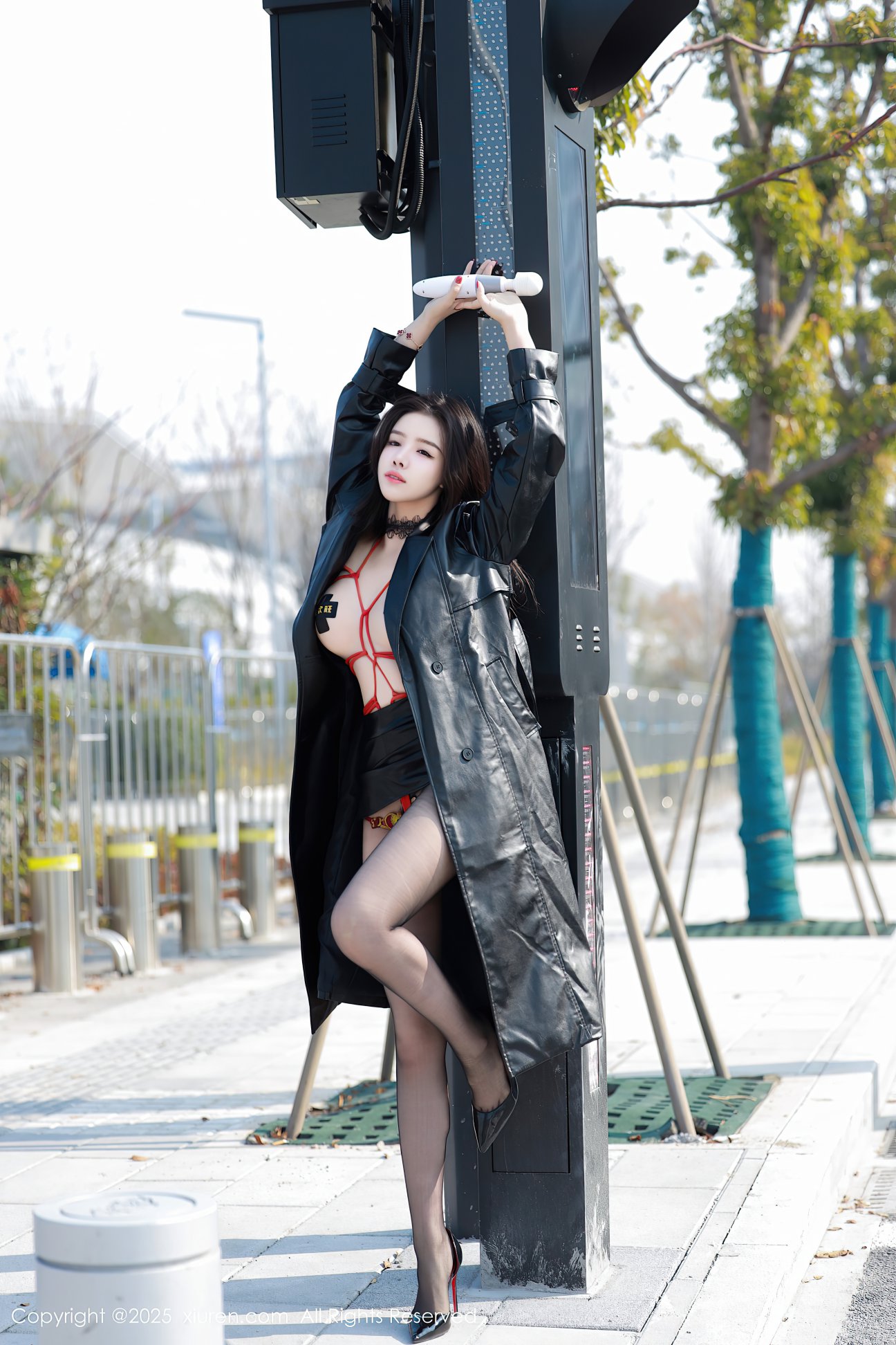 [XIUREN秀人网] 2025.02.08 NO.9855 唐翩翩 [90P-893MB]
