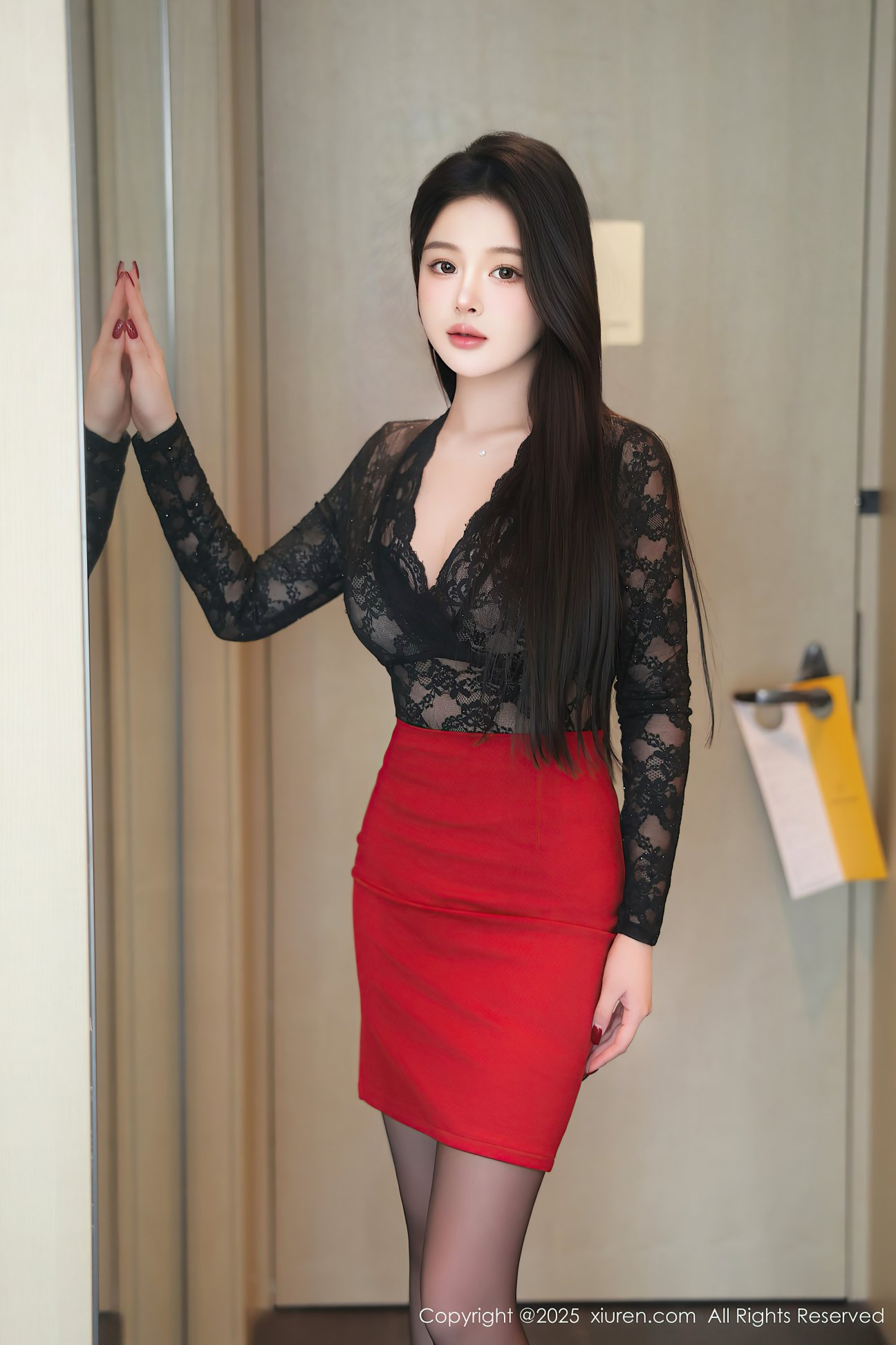[XIUREN秀人网] 2025.03.13 NO.10007 温妮 [83P-853MB]
