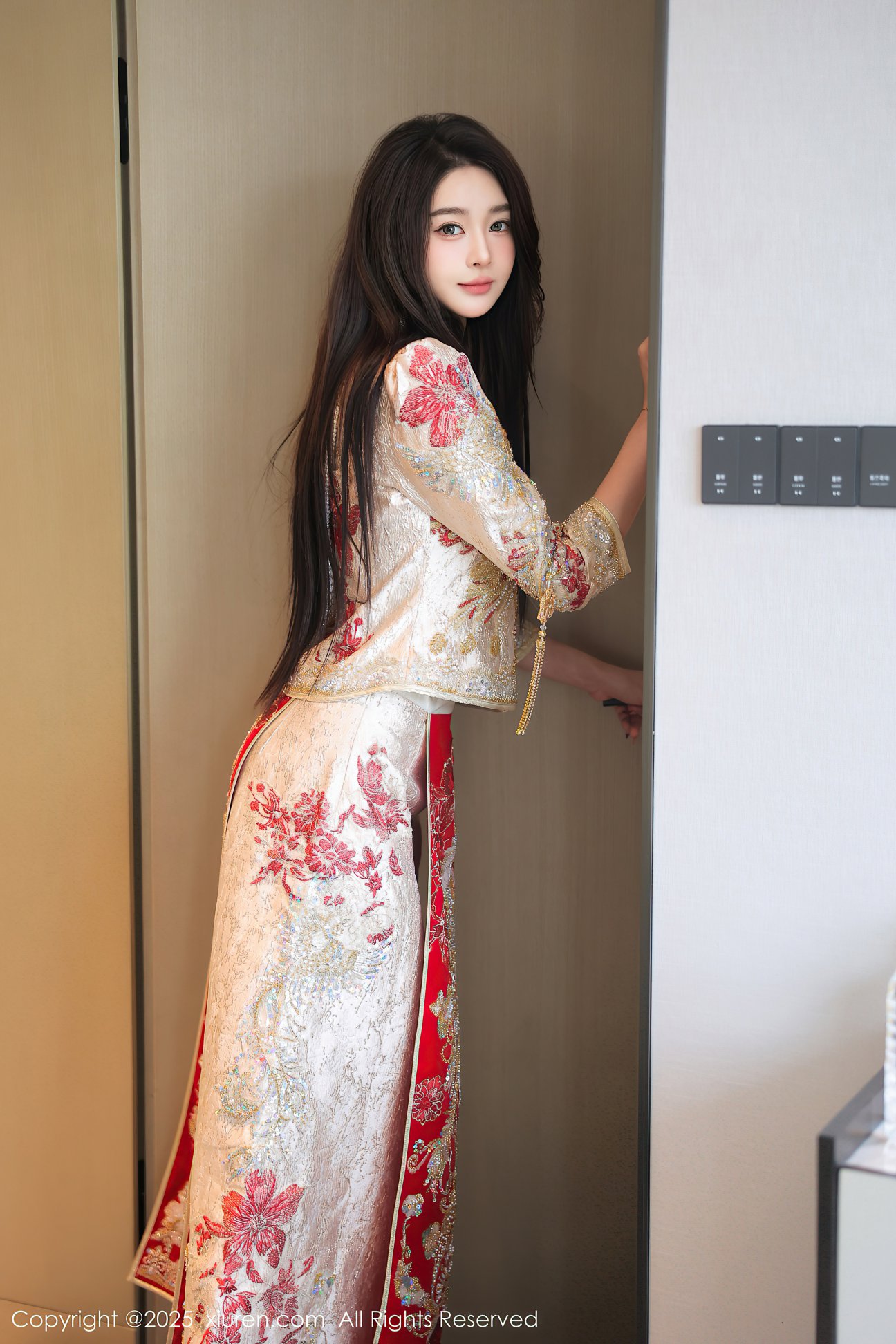 [XIUREN秀人网] 2025.01.26 NO.9833 Candy糖糖 [88P-950MB]