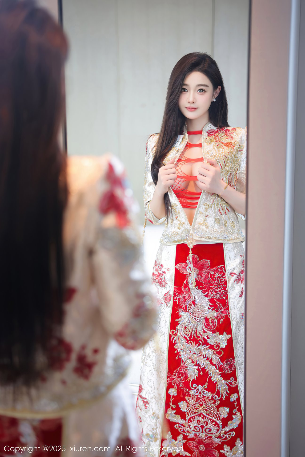 [XIUREN秀人网] 2025.01.26 NO.9833 Candy糖糖 [88P-950MB]