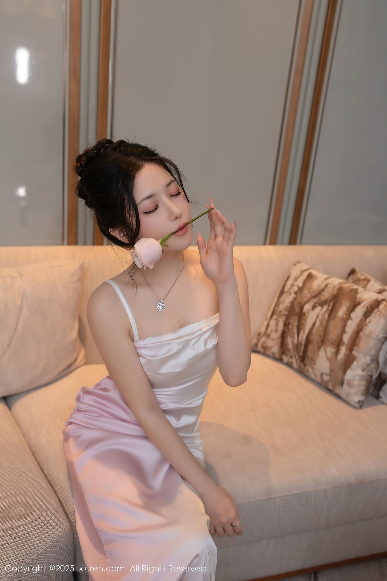 [XIUREN秀人网] 2025.02.19 NO.9907 鱼子酱Fish [80P-848MB]