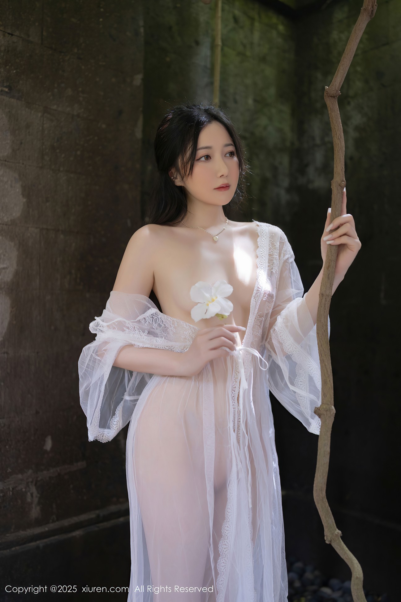 [XIUREN秀人网] 2025.04.18 NO.10173 鱼子酱Fish [80P-736MB]