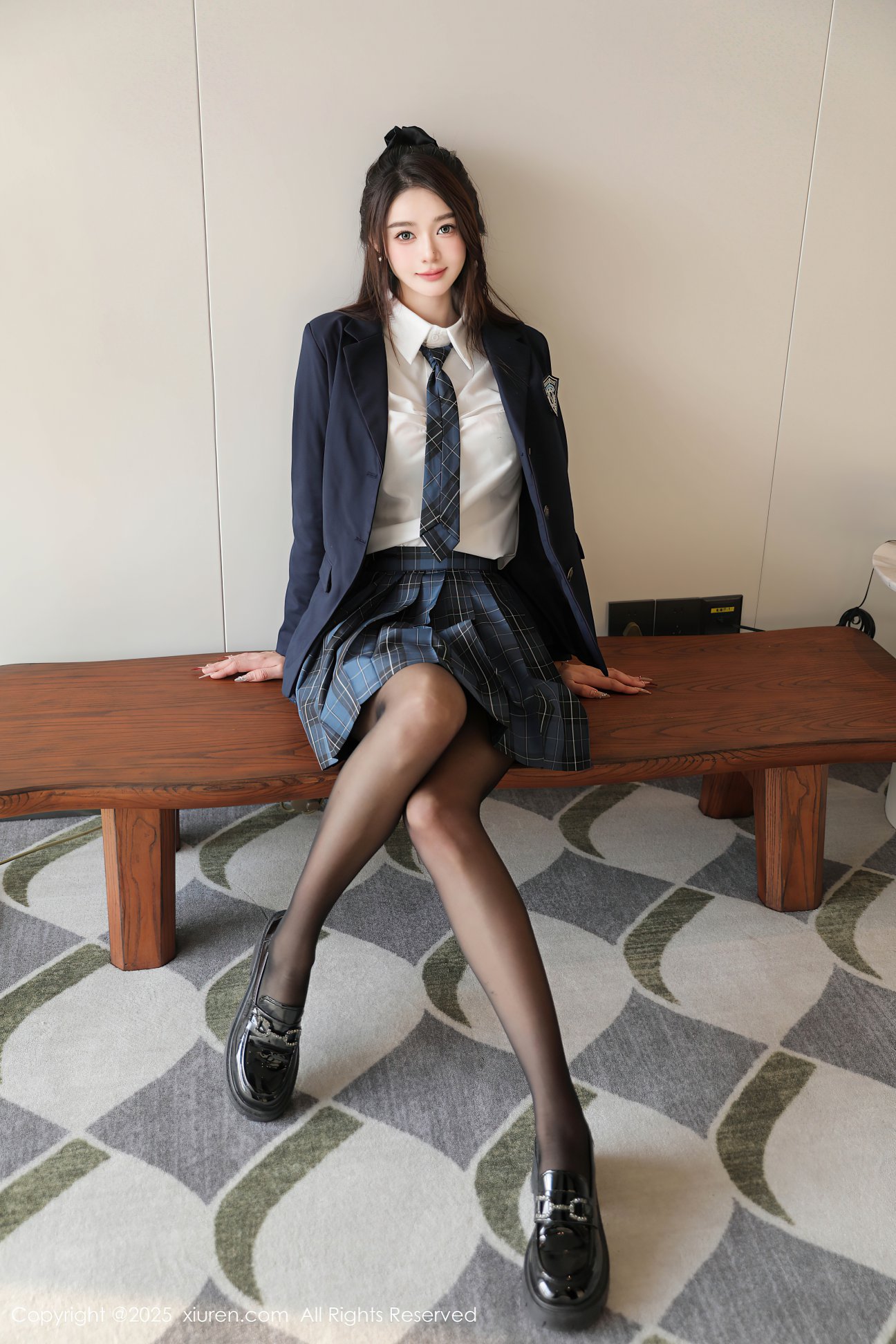 [XIUREN秀人网] 2025.02.14 NO.9888 Candy糖糖 [87P-892MB]