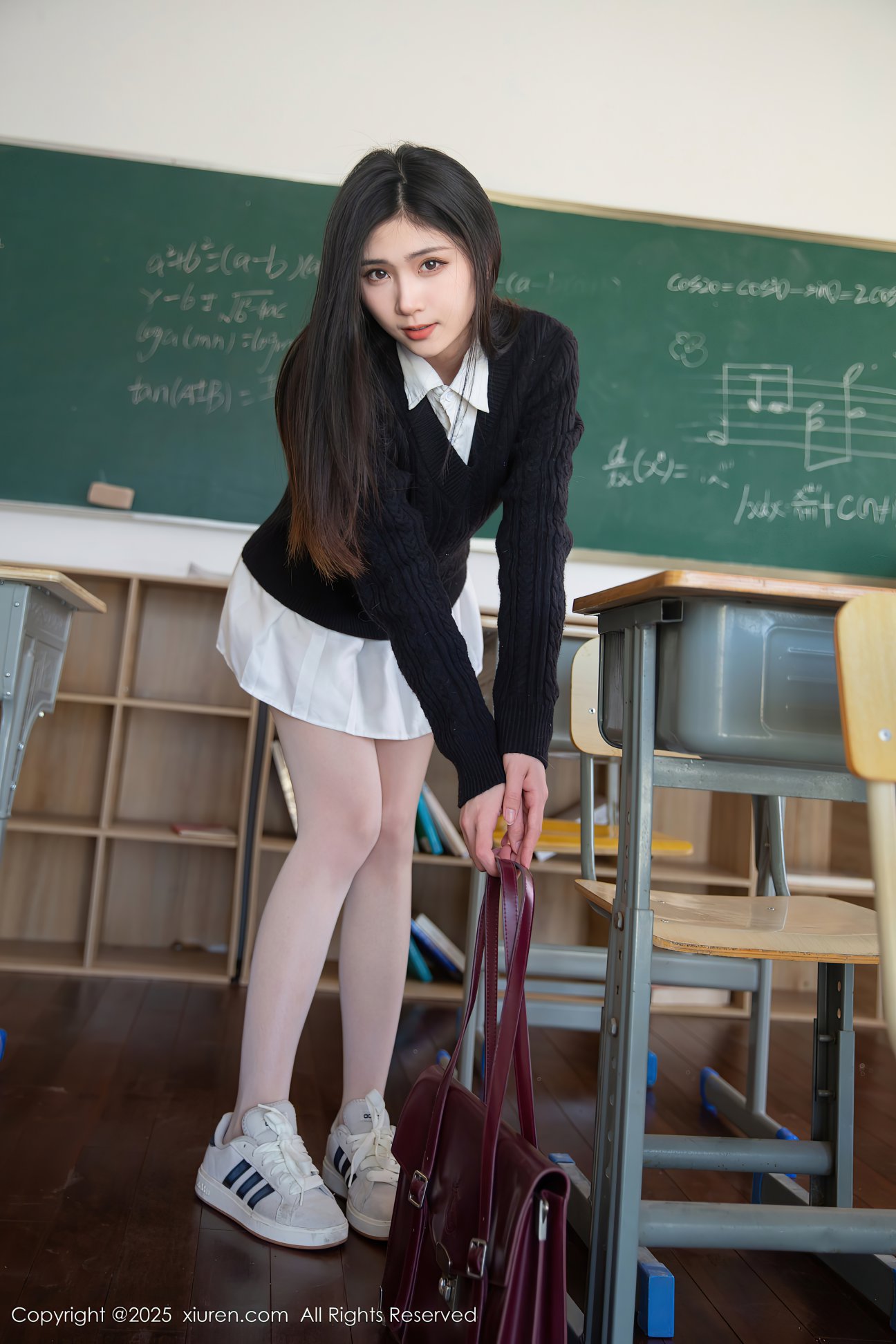 [XIUREN秀人网] 2025.03.27 NO.10078 刘婷婷 [80P-744MB]