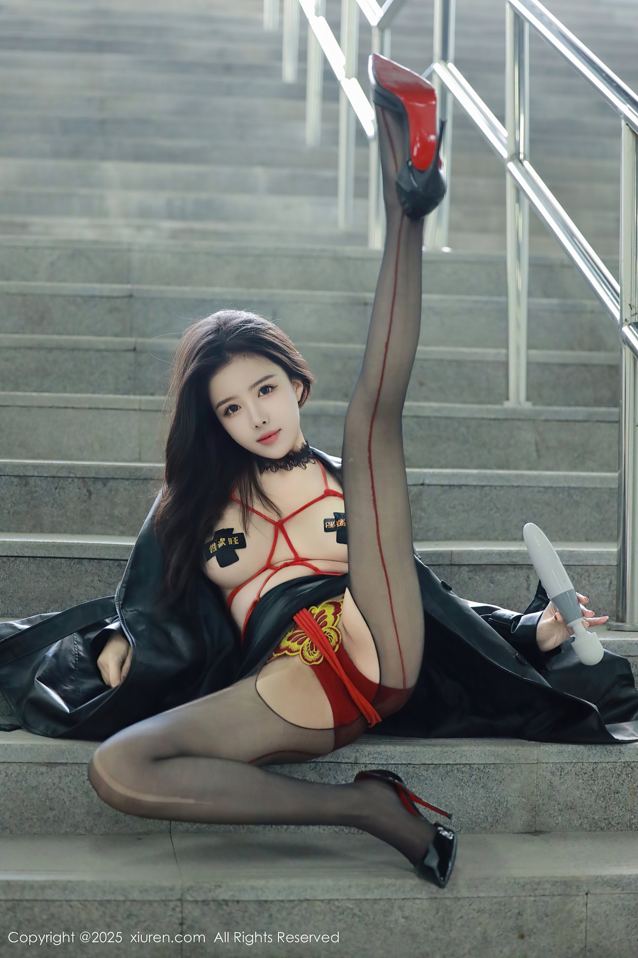 [XIUREN秀人网] 2025.02.08 NO.9855 唐翩翩 [90P-893MB]