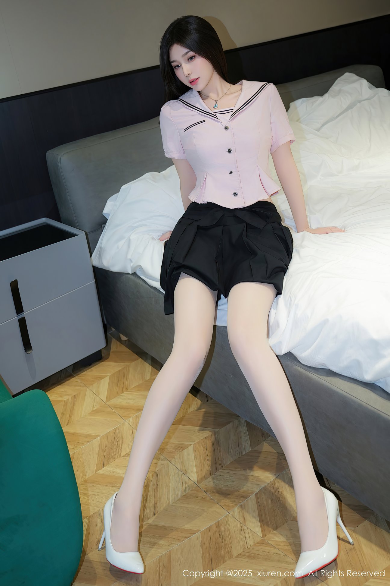[XIUREN秀人网] 2025.02.17 NO.9892 曼柔 [63P-538MB]