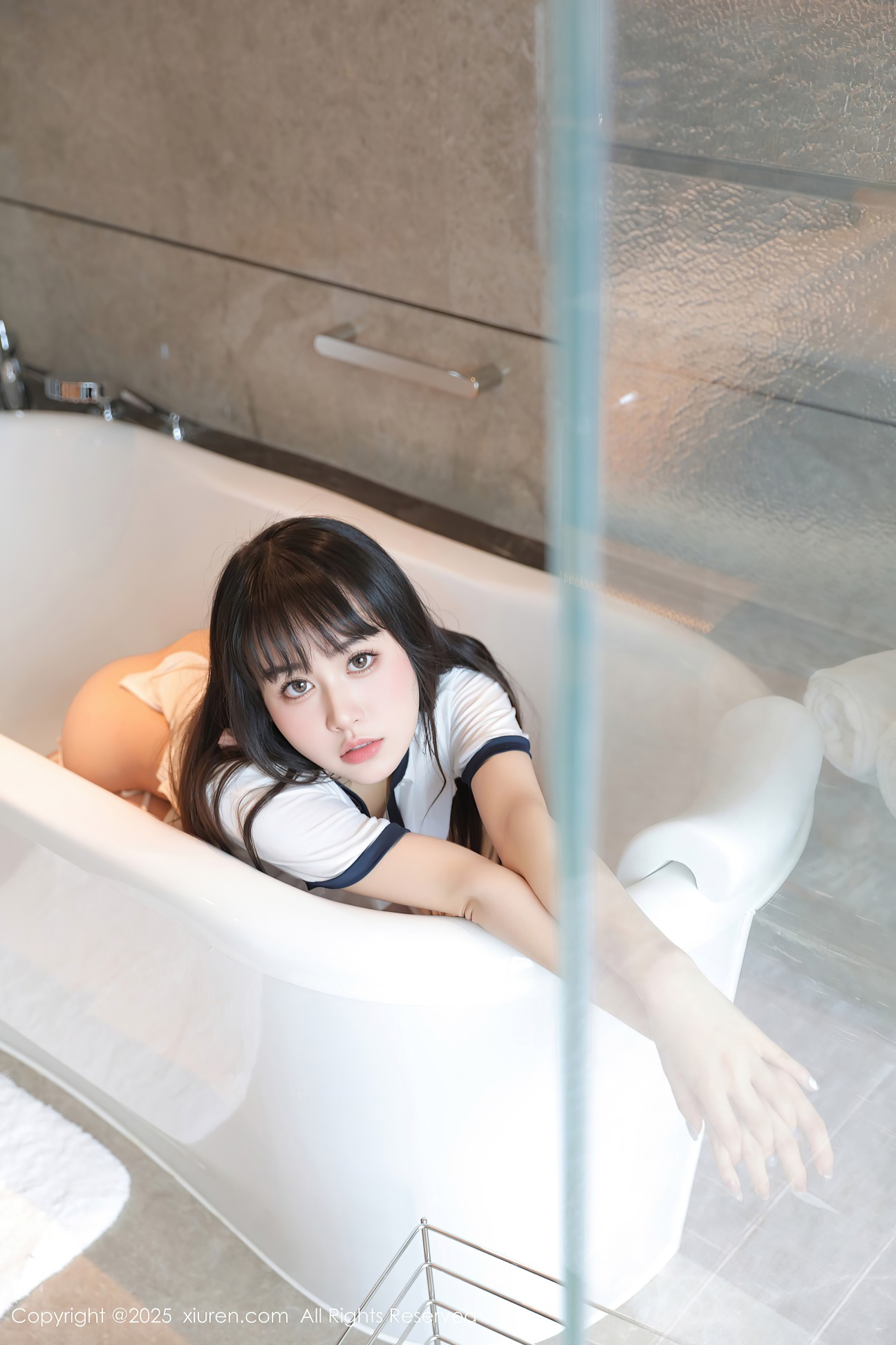 [XIUREN秀人网] 2025.04.23 NO.10184 量子玫瑰 [85P-795MB]