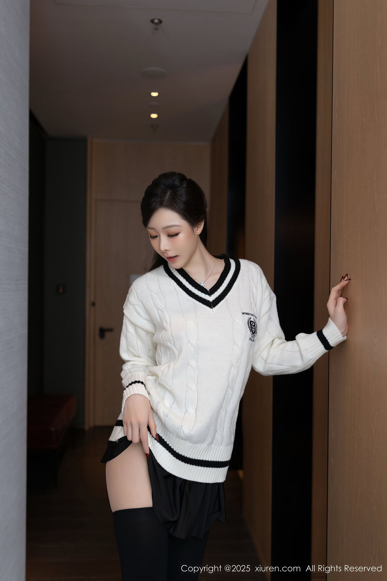 [XIUREN秀人网] 2025.03.07 NO.9986 小逗逗 [79P-779MB]
