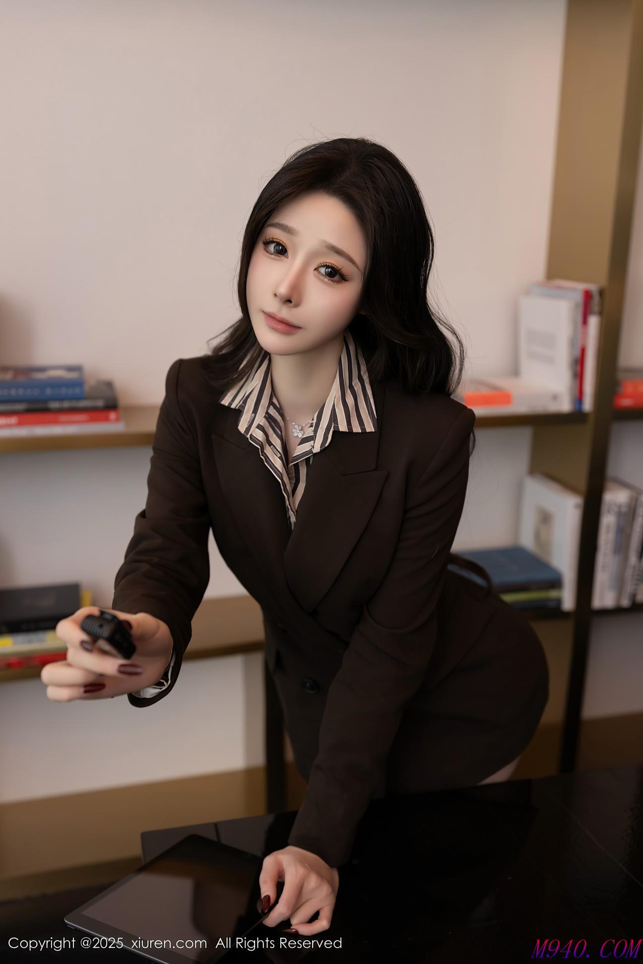 [XIUREN秀人网] 2025.04.25 NO.10202 小逗逗 [80P-764MB]