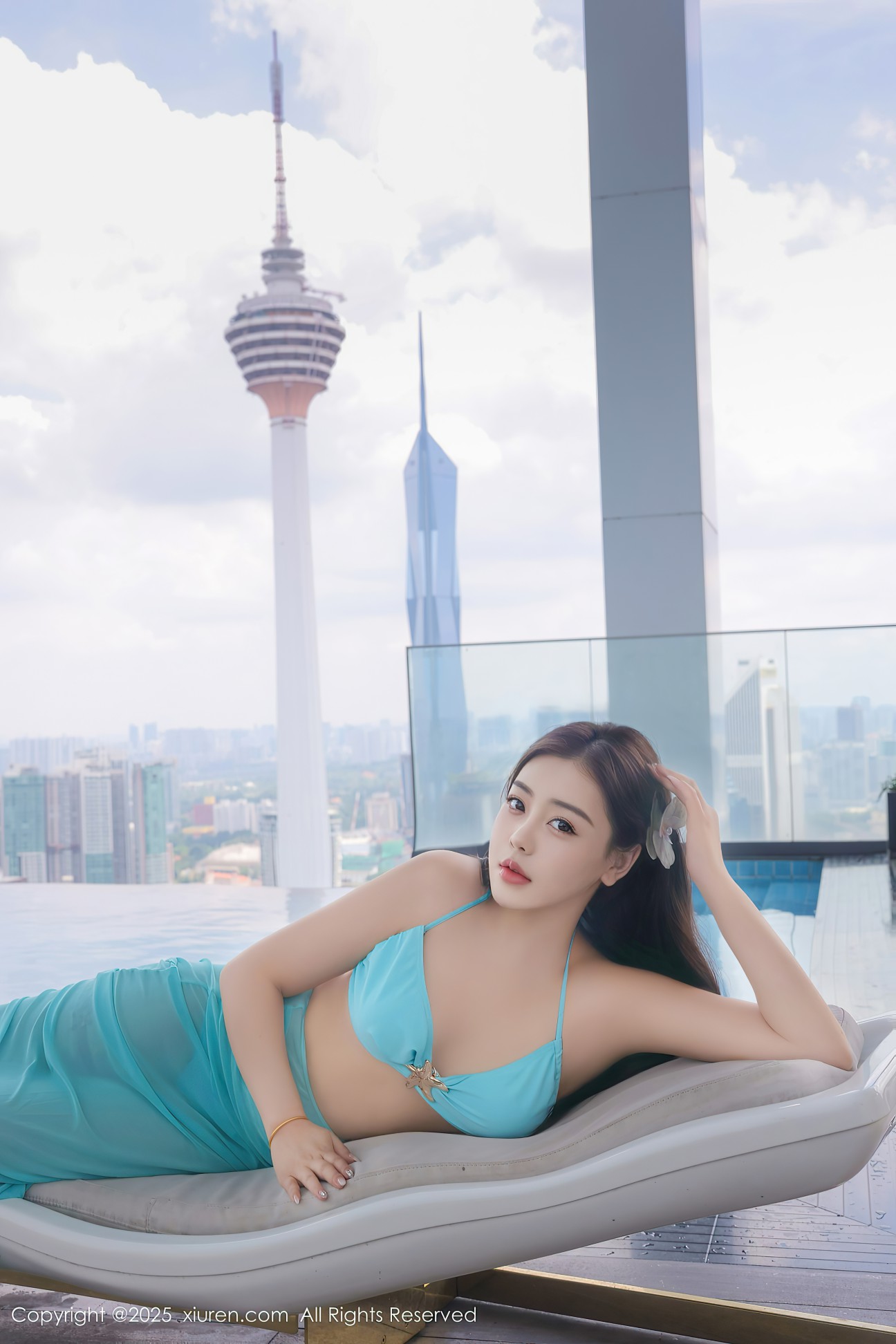 [XIUREN秀人网] 2025.04.23 NO.10187 希雅sia [58P-549MB]