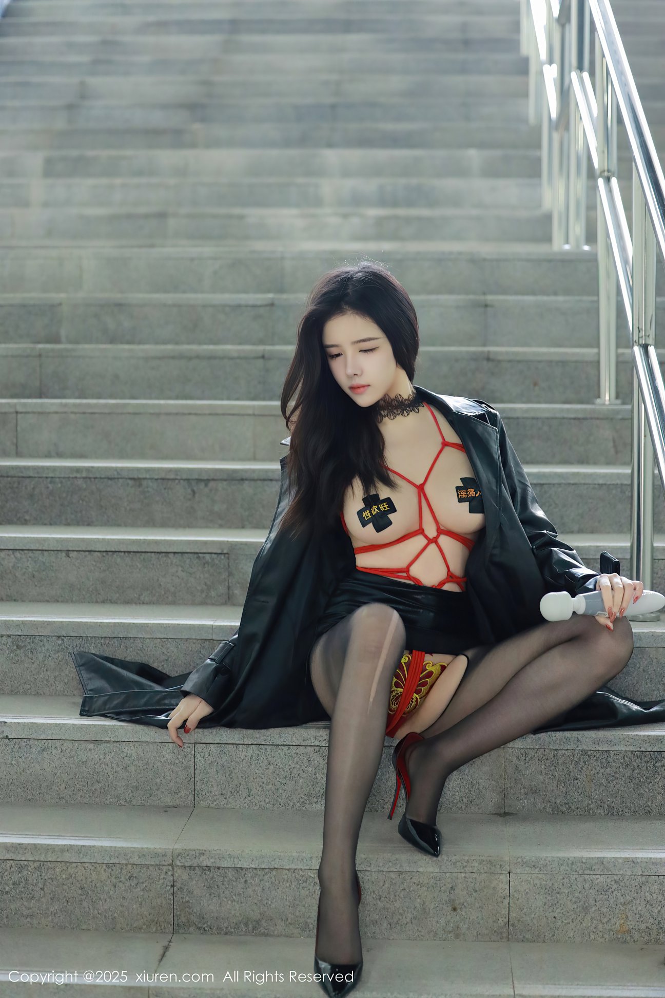 [XIUREN秀人网] 2025.02.08 NO.9855 唐翩翩 [90P-893MB]