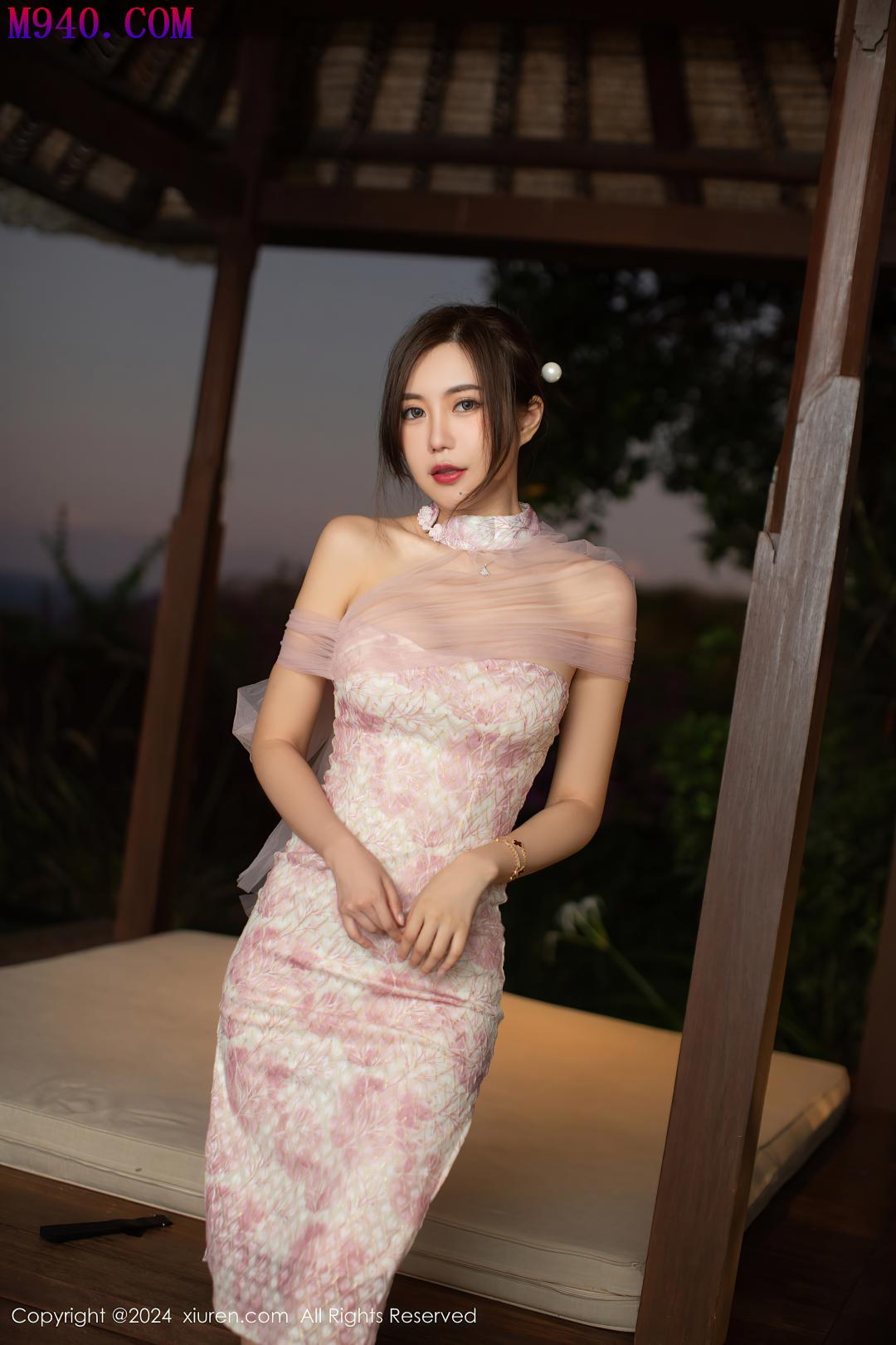 M940-[XIUREN秀人网] 2024.07.16 NO.8868 绮里嘉ula [67P-635MB]