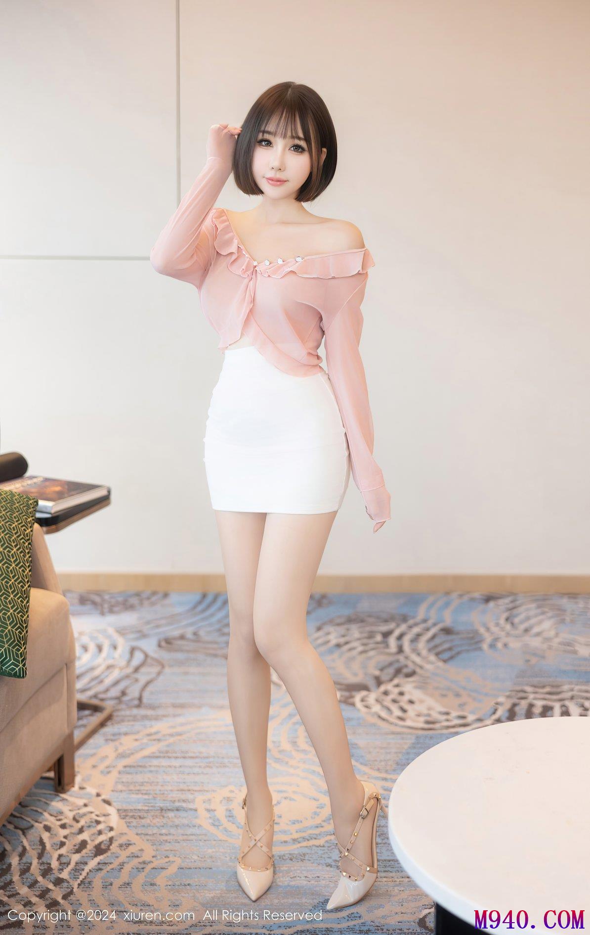 M940-[XIUREN秀人网] 2024.10.12 NO.9273 波巧酱 [79P-757MB]