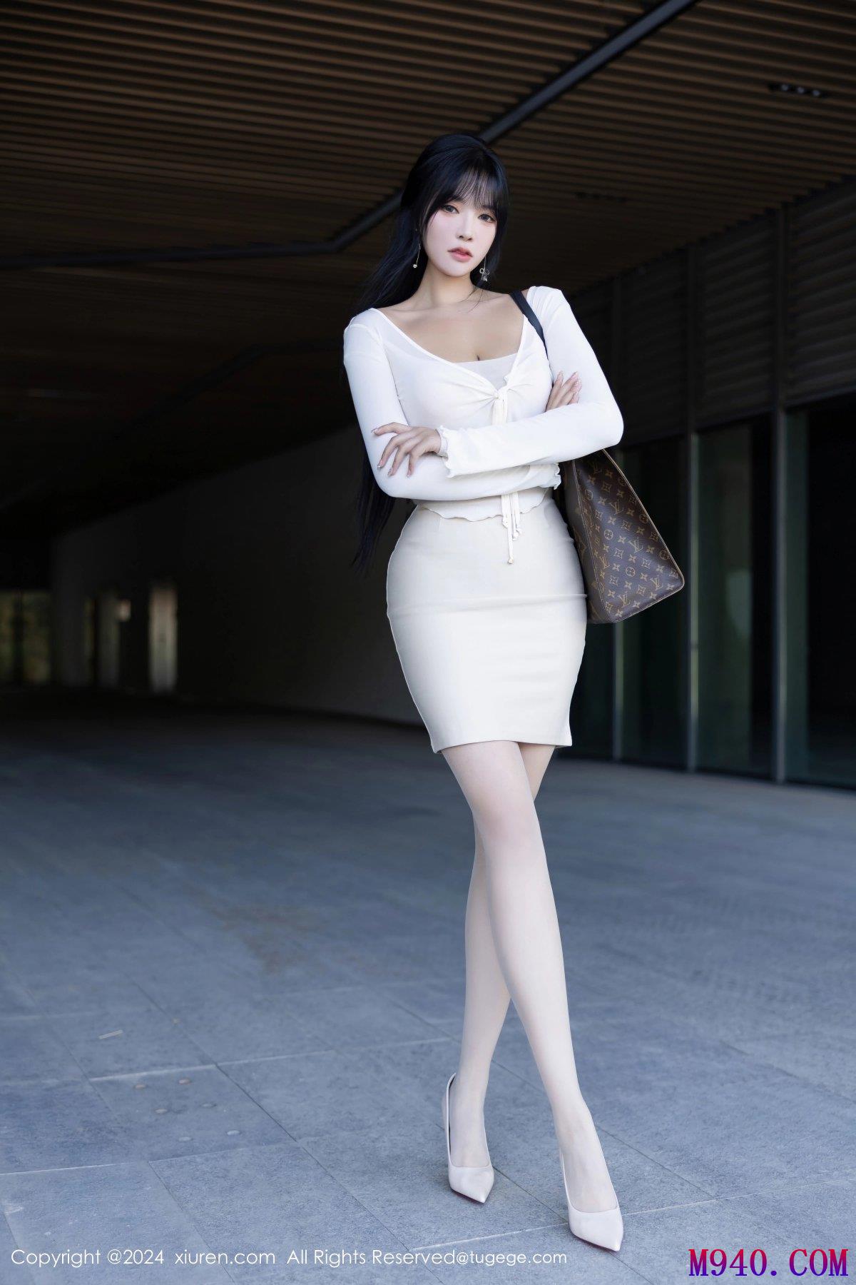 M940-[XIUREN秀人网] 2024.10.21 NO.9320 娜比 [82P-716MB]