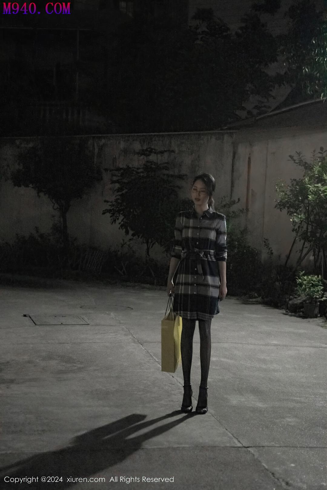 M940-[XIUREN秀人网] 2024.07.26 NO.8924 利世 [84P-757MB]