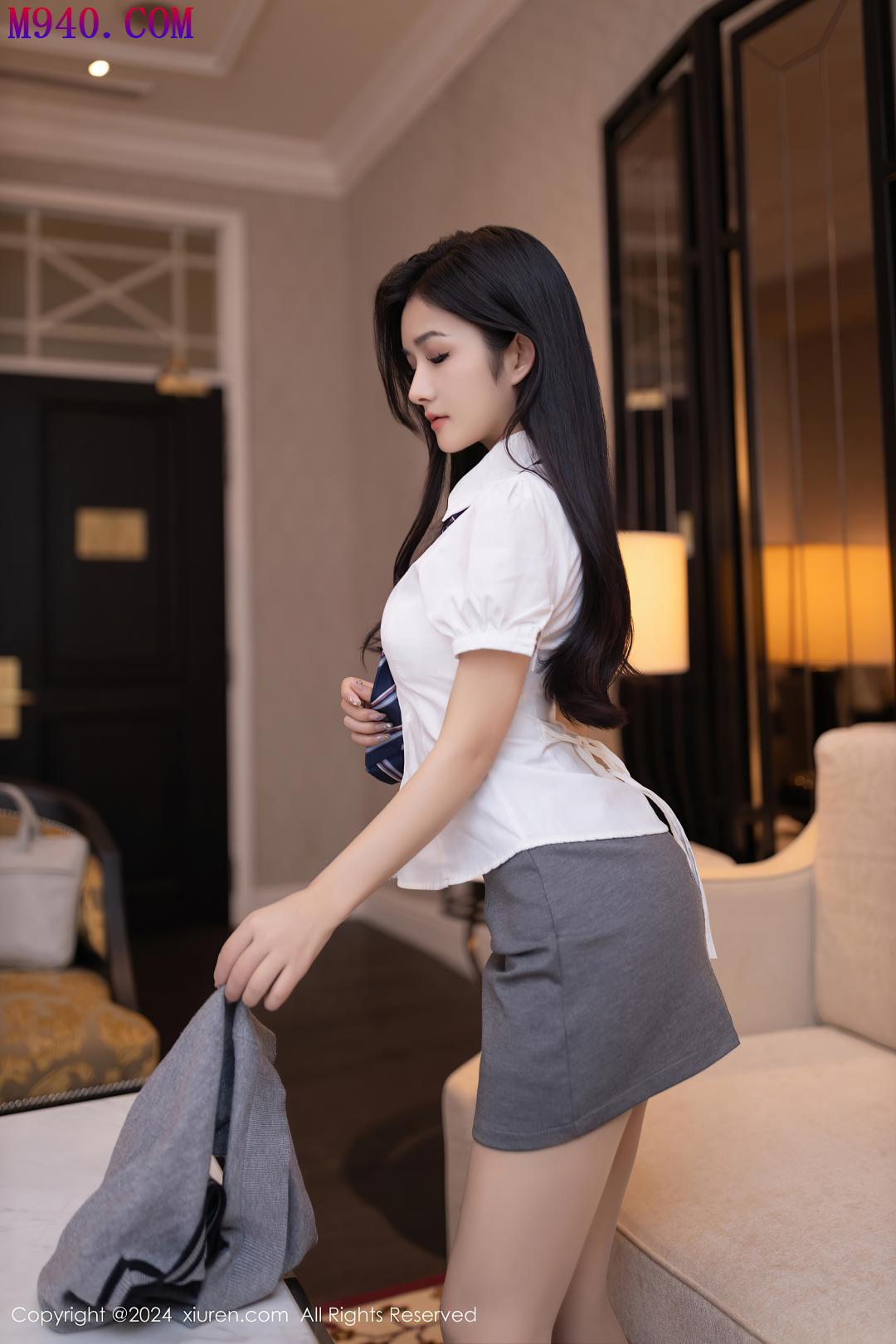 M940-[XIUREN秀人网] 2024.07.24 NO.8910 谭小灵 [80P-760MB]