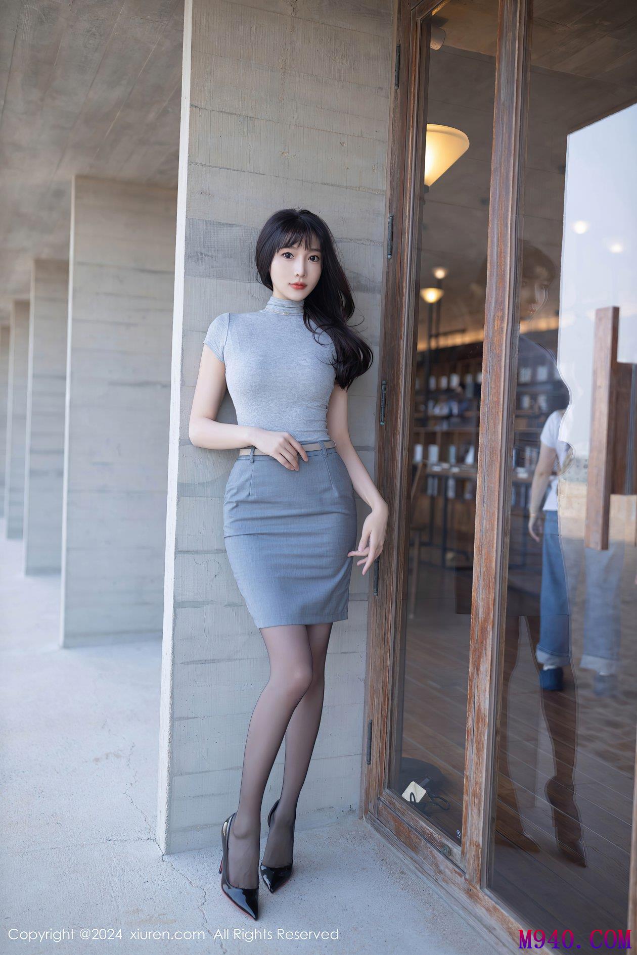 M940-[XIUREN秀人网] 2024.11.14 NO.9450 陆萱萱 [80P-782MB]