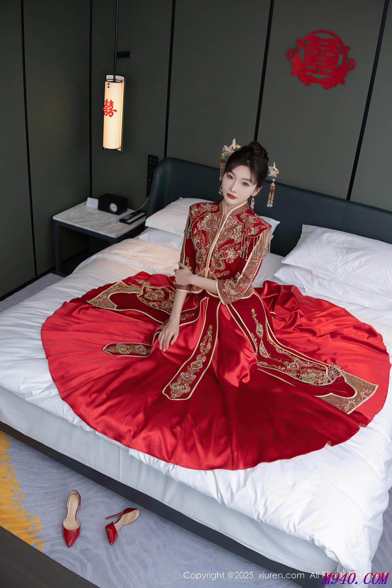 M940-[XIUREN秀人网] 2025.01.16 NO.9770 陆萱萱 [82P-826MB]