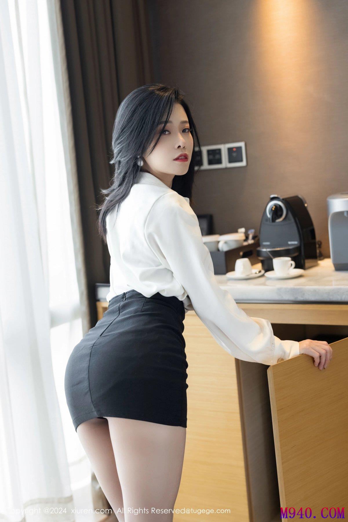 M940-[XIUREN秀人网] 2024.10.23 NO.9329 luvian本能 [42P-399MB]