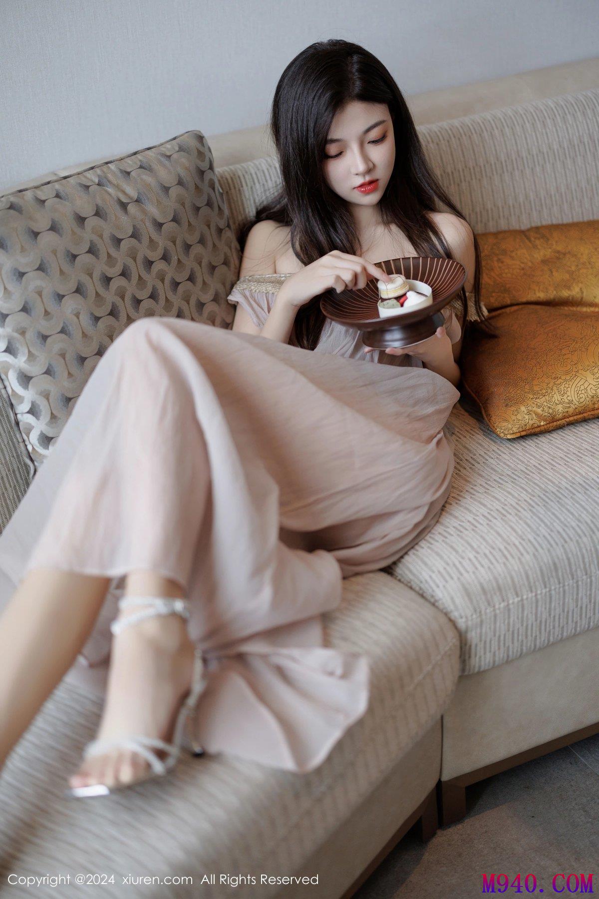 M940-[XIUREN秀人网] 2024.11.11 NO.9426 初梦瑶 [102P-791MB]
