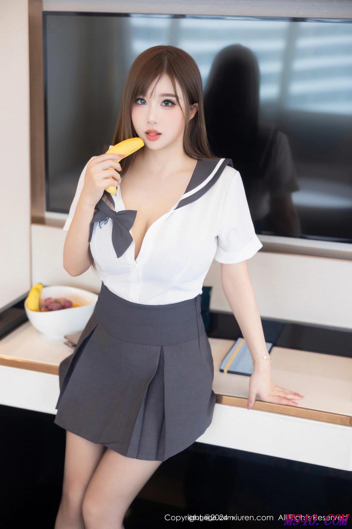 M940-[XIUREN秀人网] 2024.12.26 NO.9663 小肉肉咪 [78P-733MB]
