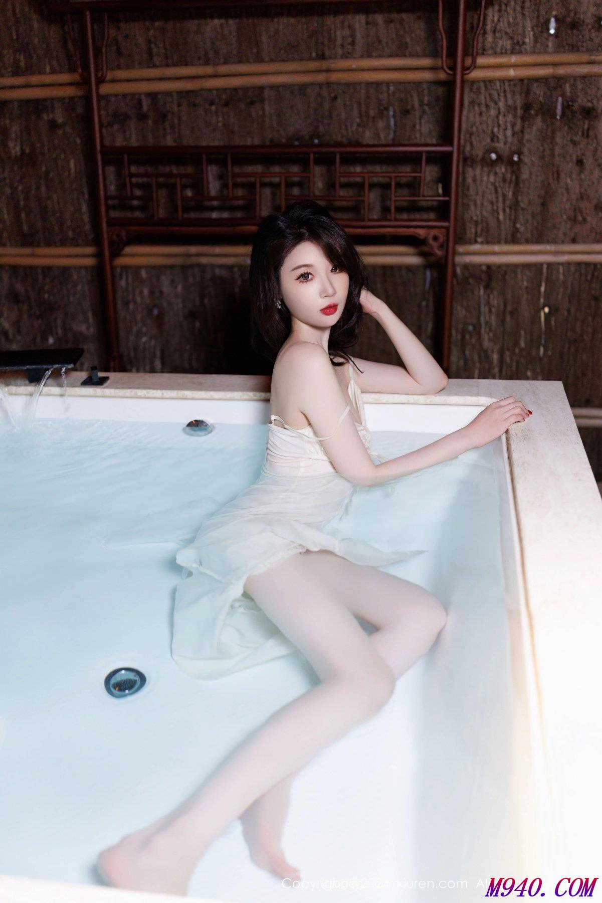 M940-[XIUREN秀人网] 2024.12.23 NO.9643 梦心玥 [85P-745MB]