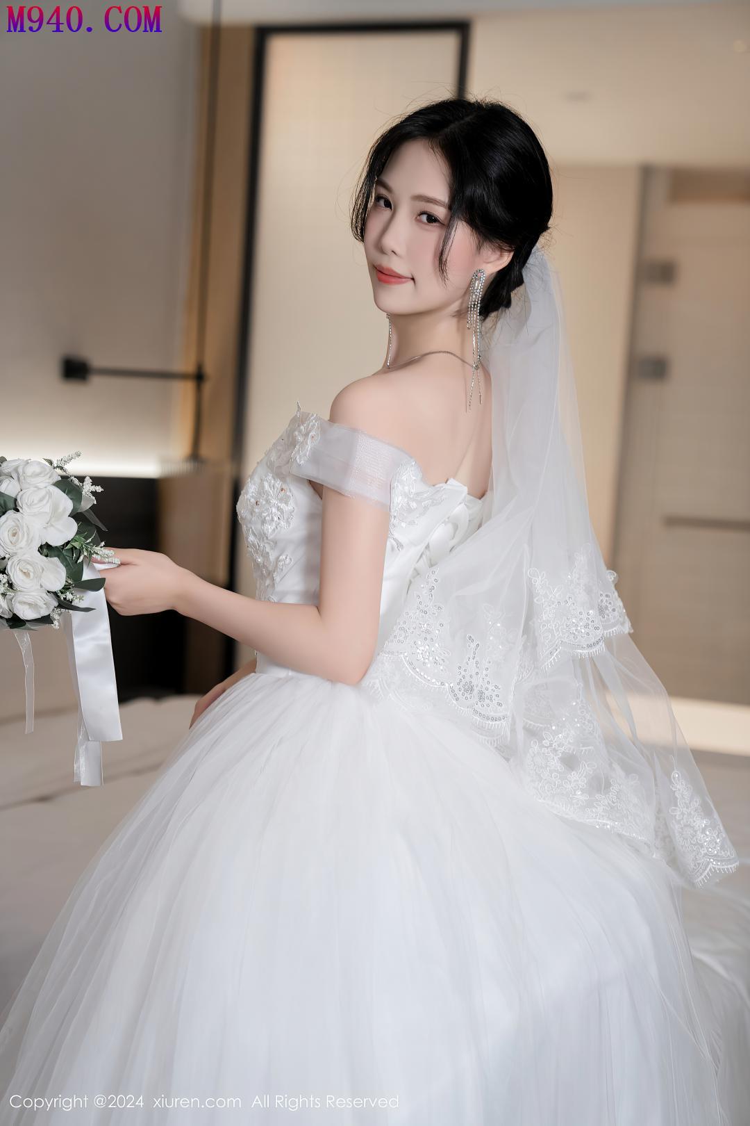 M940-[XIUREN秀人网] 2024.08.09 NO.8998 利世 [100P-805MB]