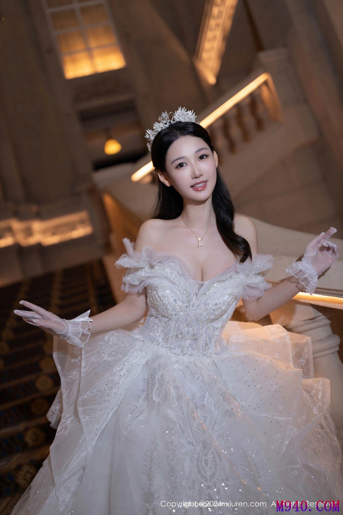 M940-[XIUREN秀人网] 2024.10.14 NO.9283 唐安琪 [86P-768MB]