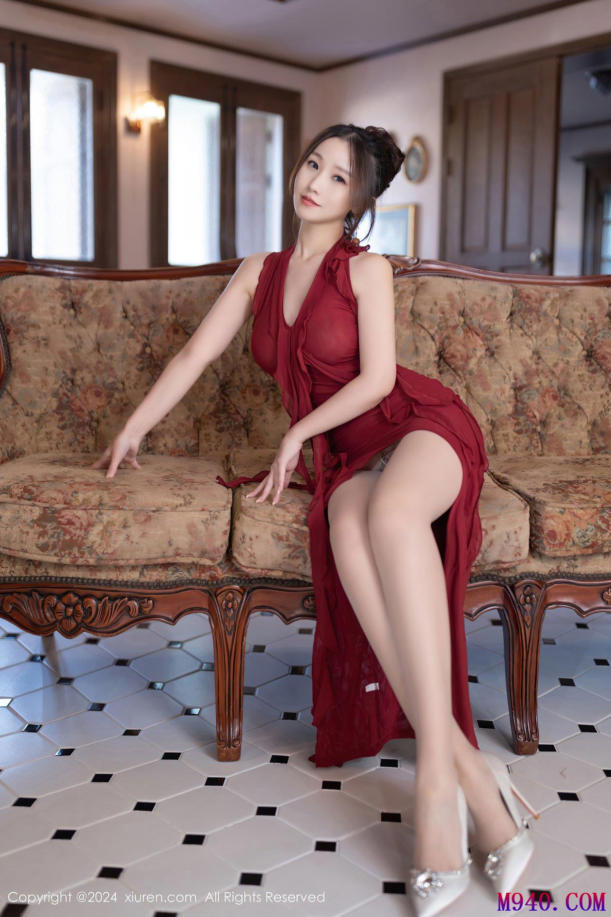 M940-[XIUREN秀人网] 2024.10.16 NO.9297 杏子Yada [85P-853MB]