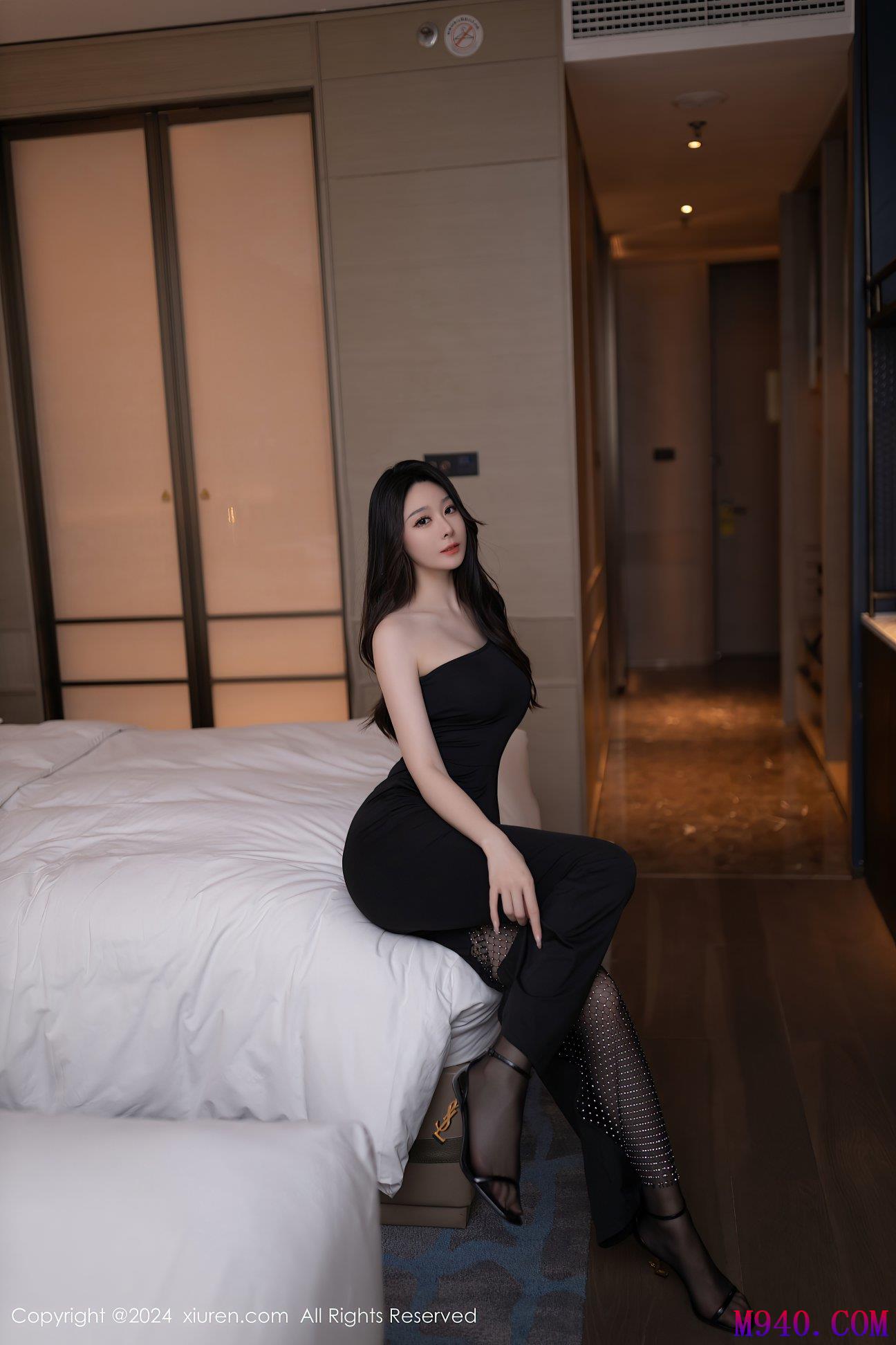 M940-[XIUREN秀人网] 2024.11.01 NO.9386 小逗逗 [80P-706MB]