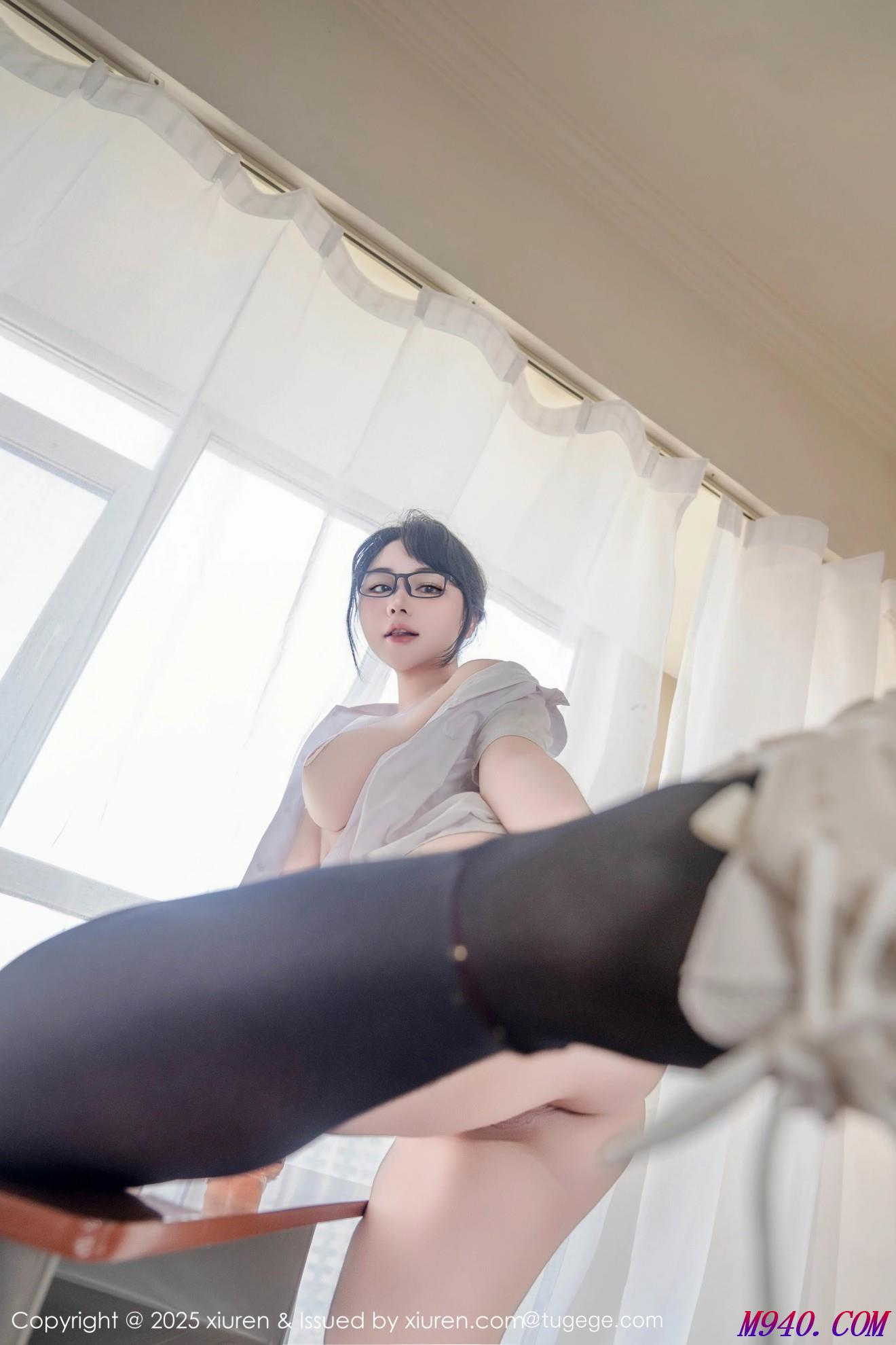 M940-[XIUREN秀人网] 2025.07.10 NO.10530 汐汐爱吃草莓 [85P]