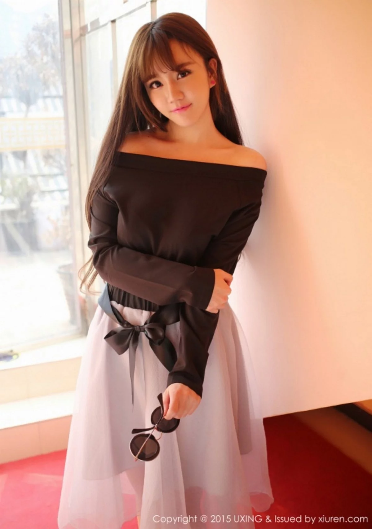 M940-[UXING优星馆]Vol.007_新人嫩模艾西Ashley白色上衣秀豪乳清新性感写真52P 优星馆-第22张