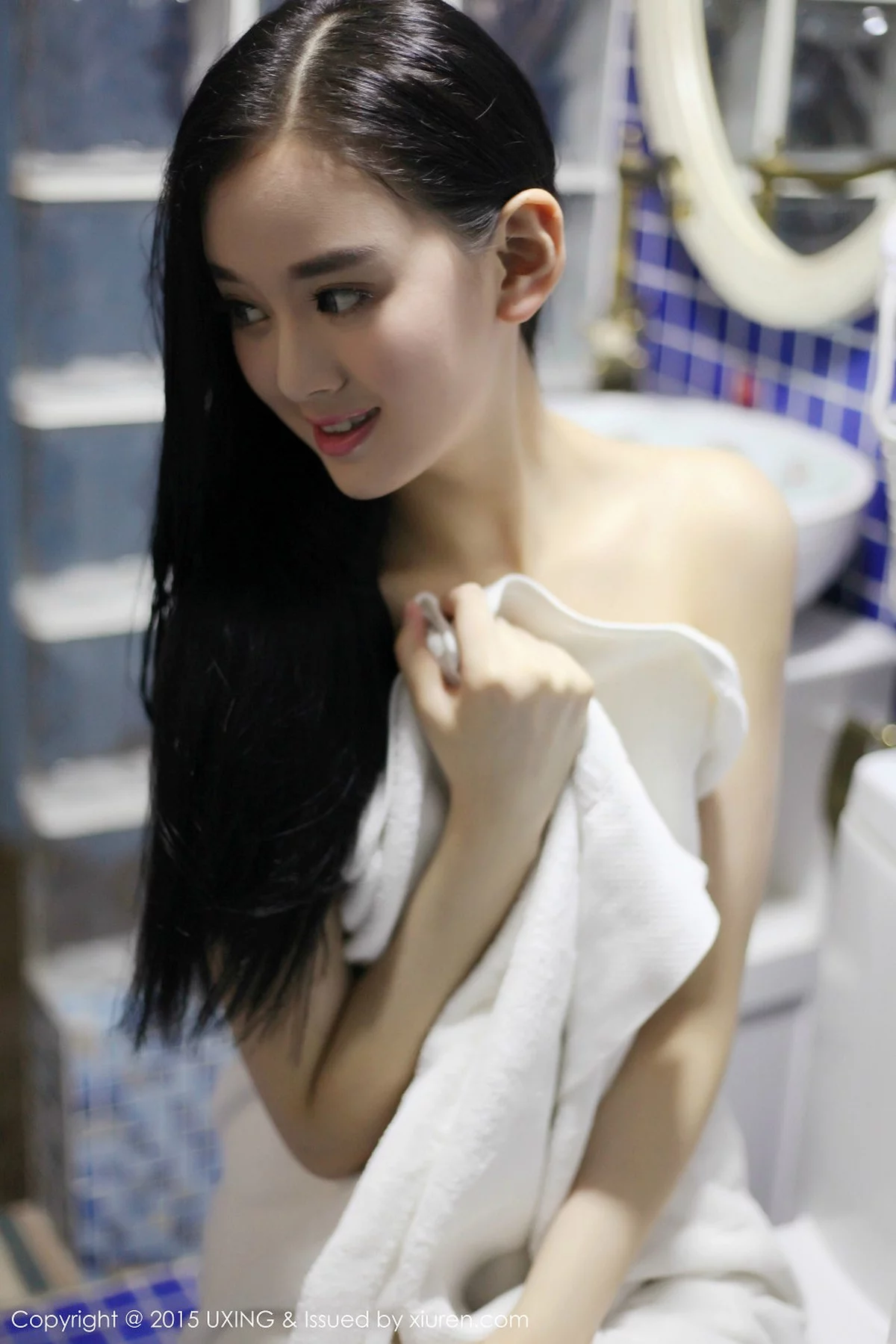 M940-[UXING优星馆]Vol.029_小脸妹子温馨baby浴室里白色浴巾裹身性感迷人写真49P 优星馆-第12张