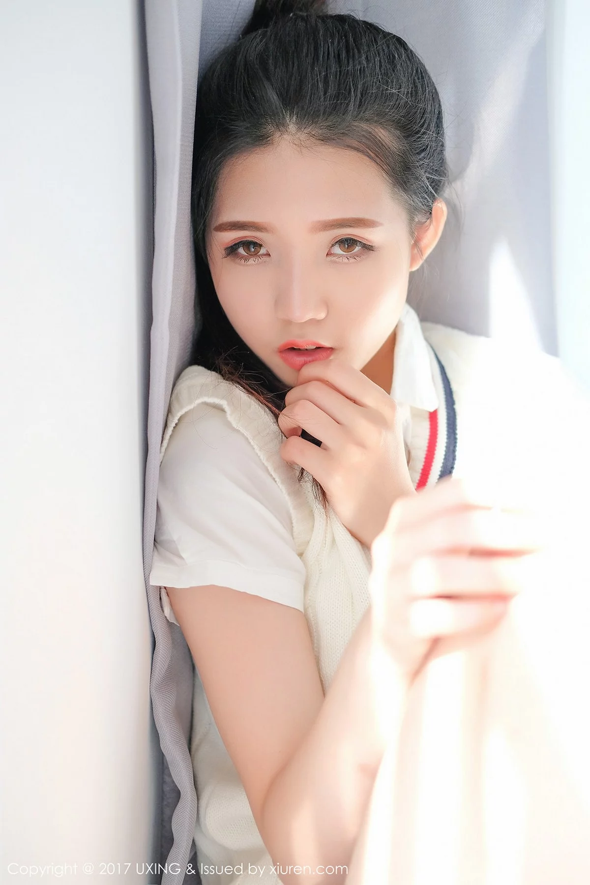 M940-[UXING优星馆]Vol.056_嫩模可爱的小叶子清纯学生装+居家性感内衣秀美胸写真38P 优星馆-第25张