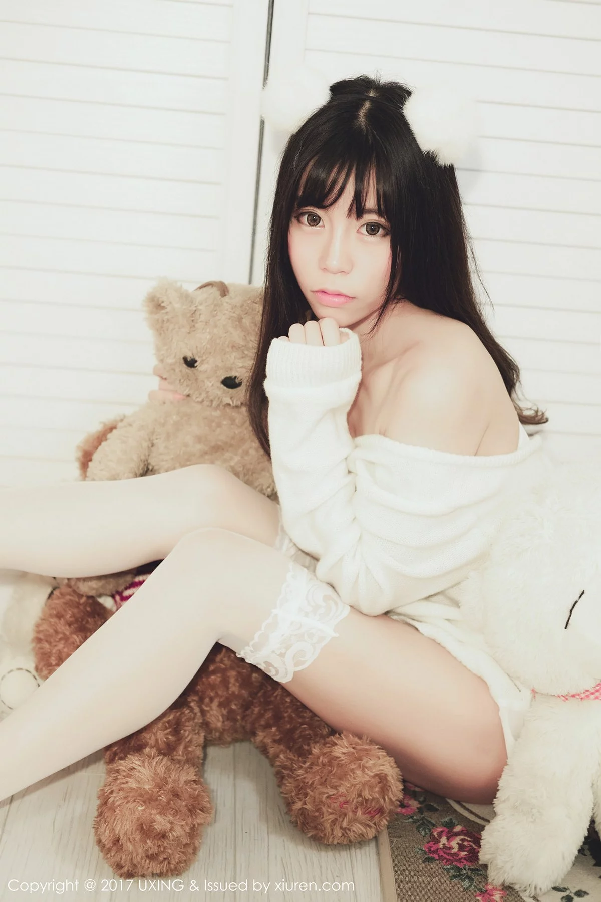 M940-[UXING优星馆]Vol.048_嫩模Yo酱居家学生装+白色蕾丝袜清爽美萝莉性感写真32P 优星馆-第11张