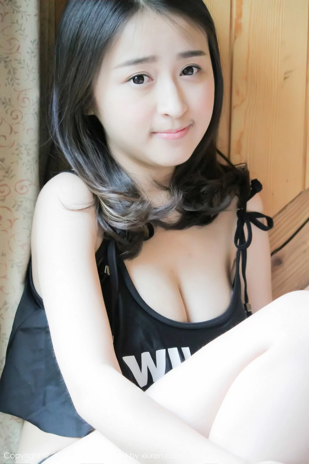 M940-[UXING优星馆]Vol.017_嫩模煊煊sunny爱吃棒棒糖的连体泳装妹子性感写真50P 优星馆-第37张