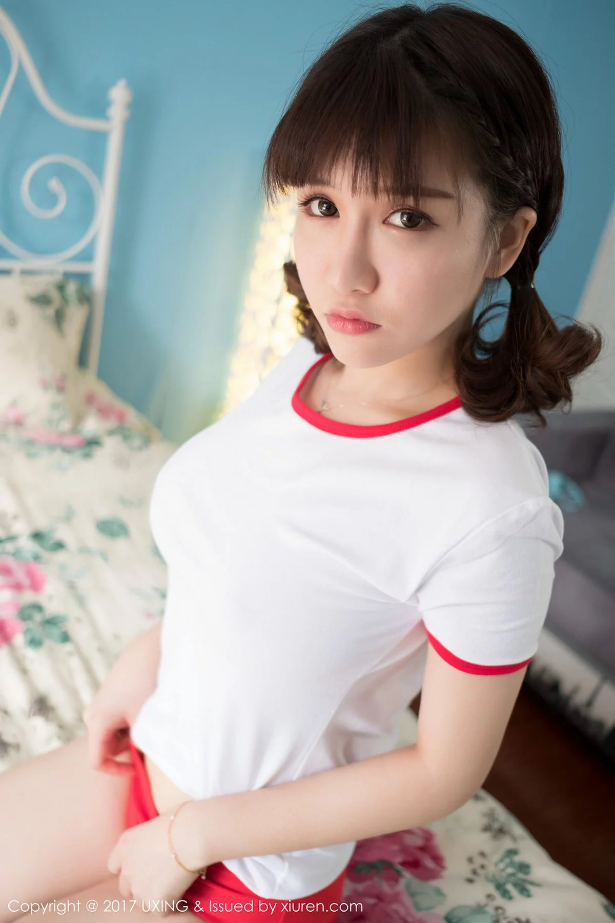 M940-[UXING优星馆]Vol.040_嫩模K8傲娇萌萌Vivian居家大床上体操服可爱萌动写真60P 优星馆-第6张