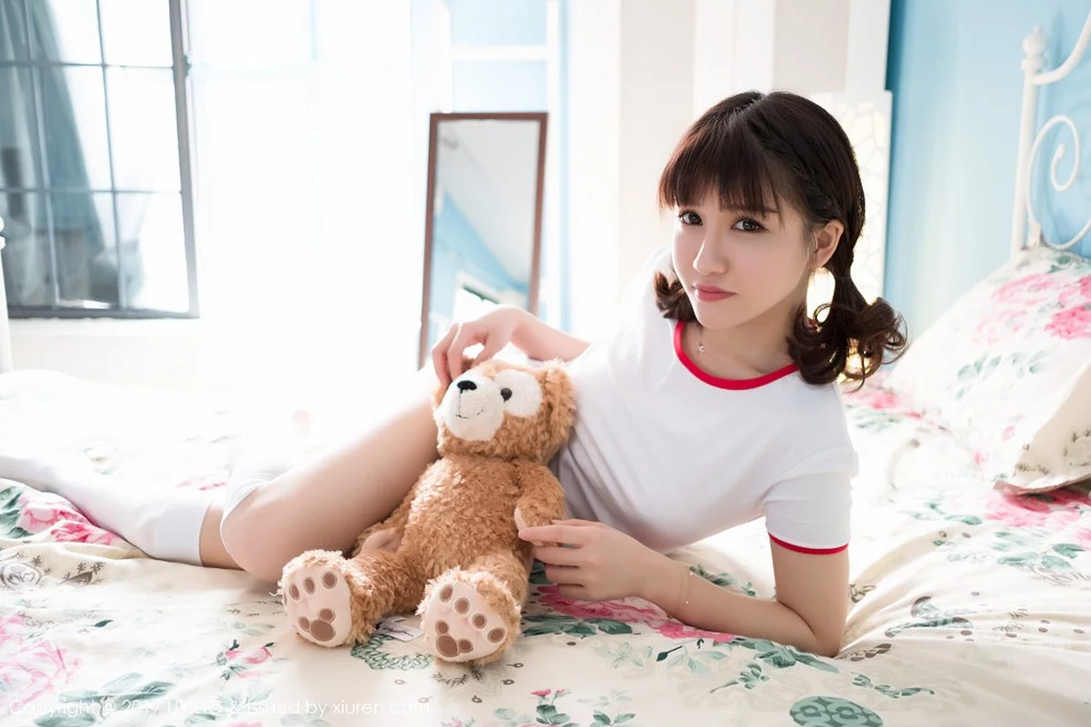 M940-[UXING优星馆]Vol.040_嫩模K8傲娇萌萌Vivian居家大床上体操服可爱萌动写真60P 优星馆-第29张