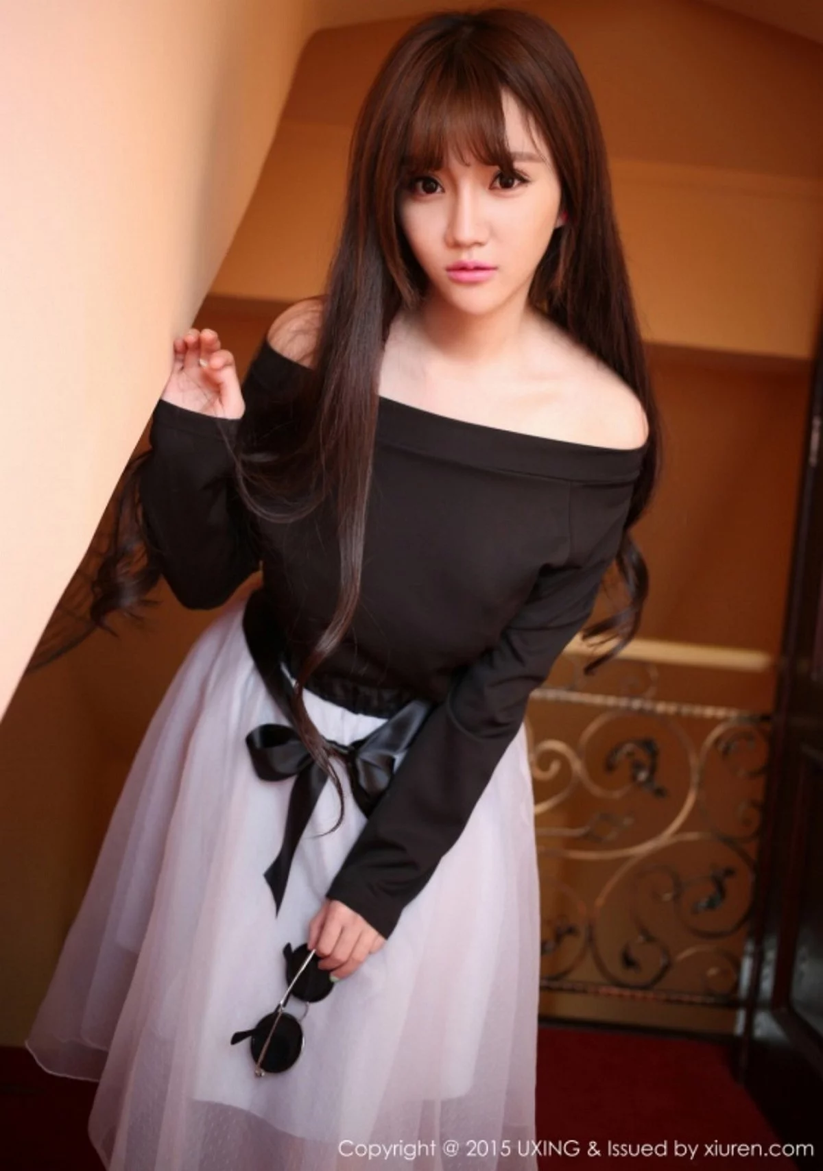 M940-[UXING优星馆]Vol.007_新人嫩模艾西Ashley白色上衣秀豪乳清新性感写真52P 优星馆-第26张