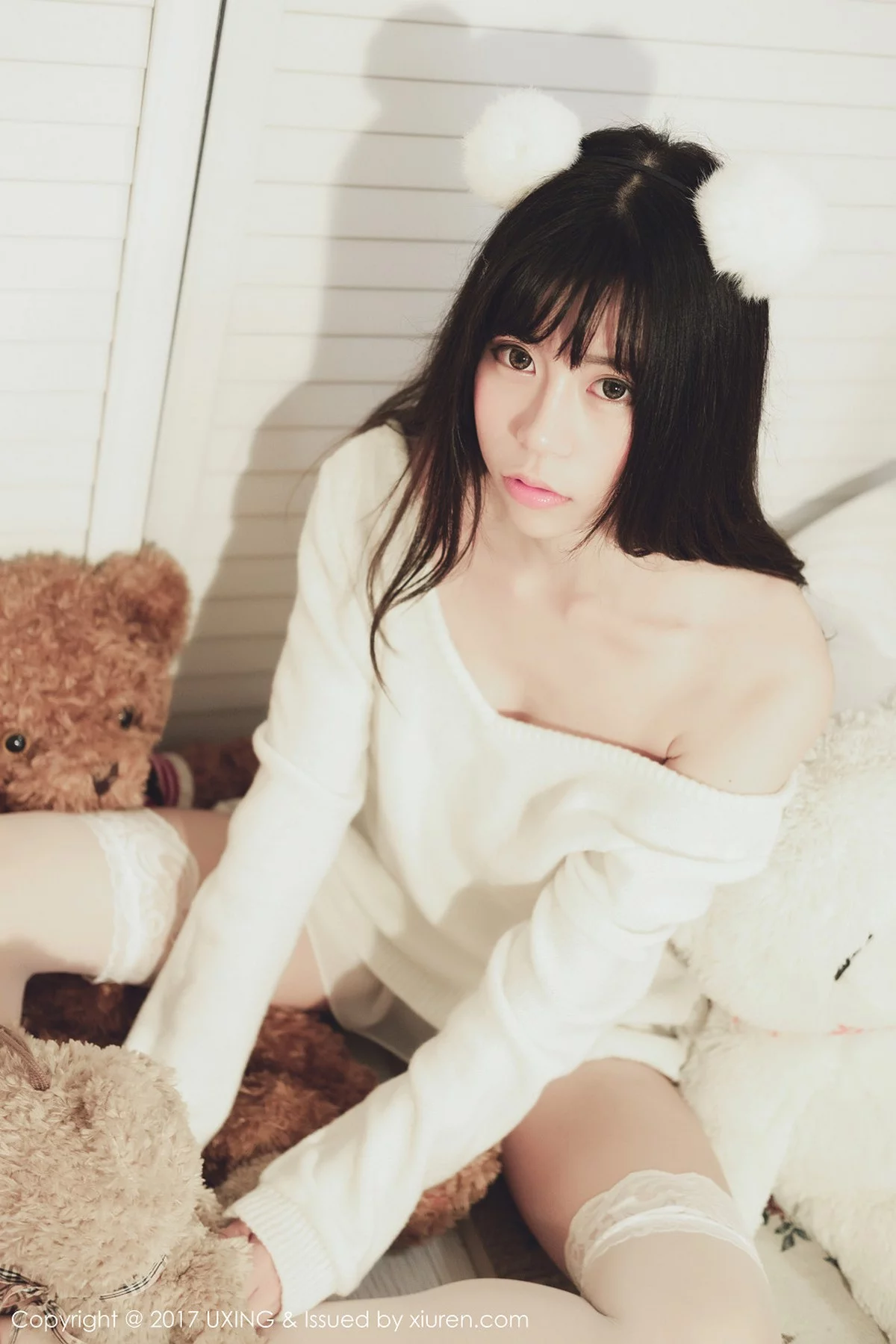 M940-[UXING优星馆]Vol.048_嫩模Yo酱居家学生装+白色蕾丝袜清爽美萝莉性感写真32P 优星馆-第13张