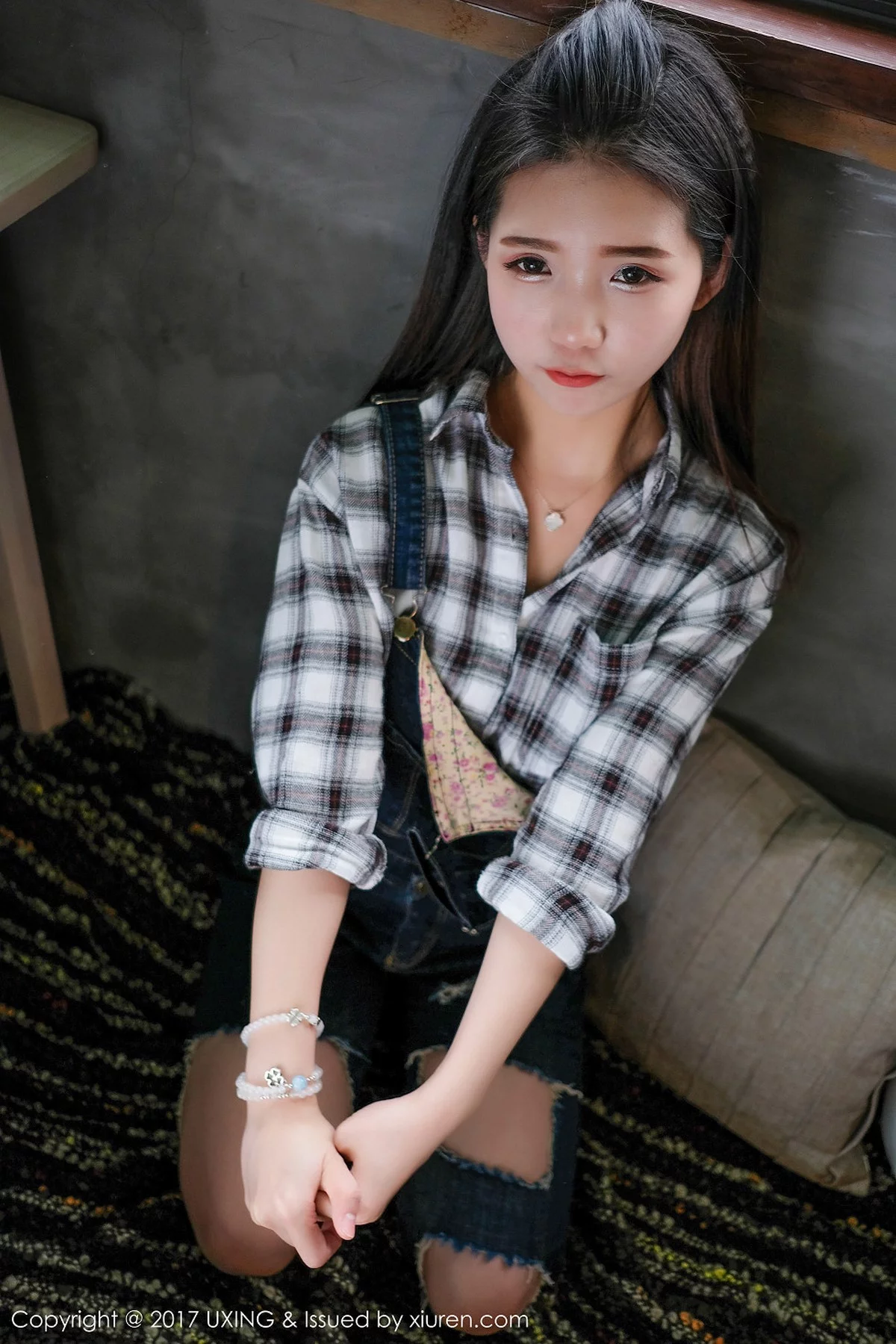 M940-[UXING优星馆]Vol.044_童颜巨乳嫩模可爱的小叶子脱牛仔衬衫秀完美曲线诱惑写真40P 优星馆-第21张