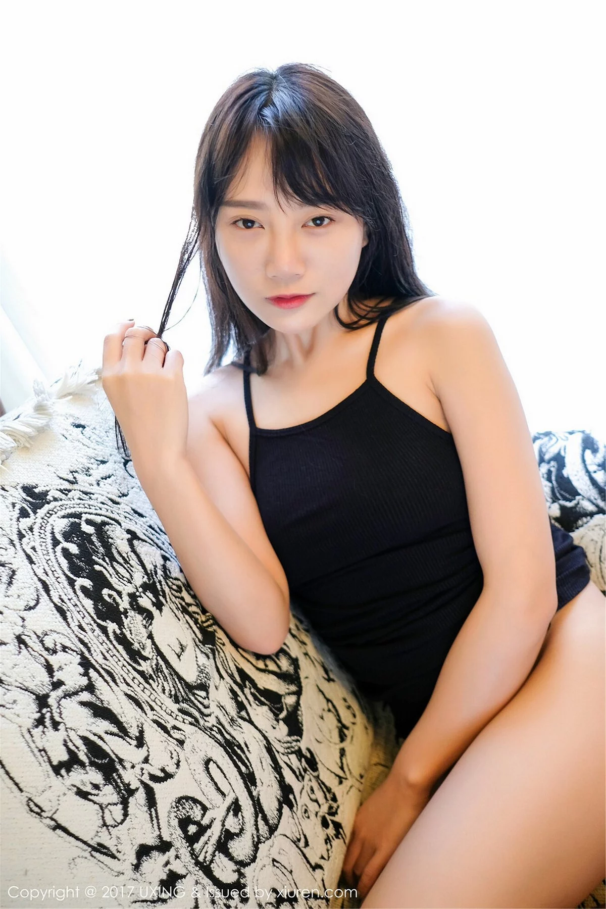 M940-[UXING优星馆]Vol.052_嫩模猩一衬衣裹身大尺度无内秀白嫩肌肤火辣诱惑写真43P 优星馆-第5张
