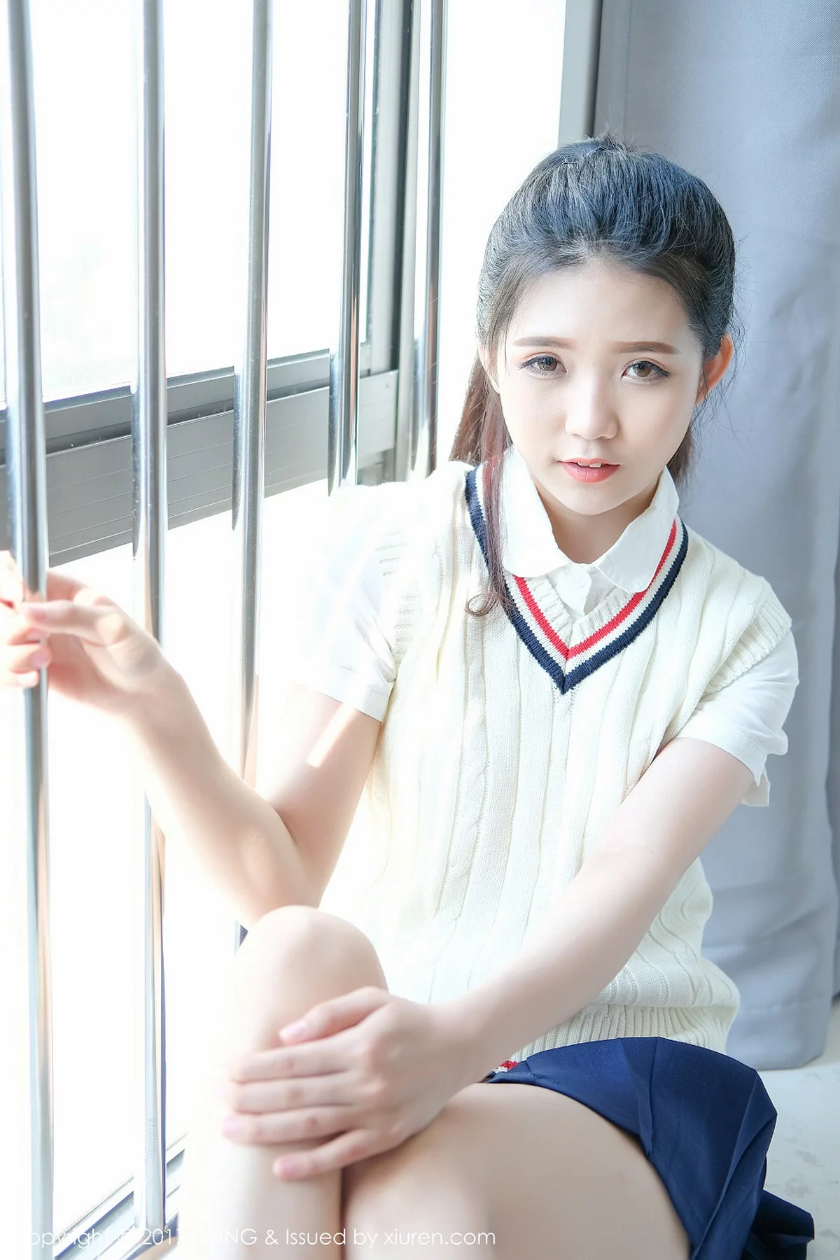 M940-[UXING优星馆]Vol.056_嫩模可爱的小叶子清纯学生装+居家性感内衣秀美胸写真38P 优星馆-第6张