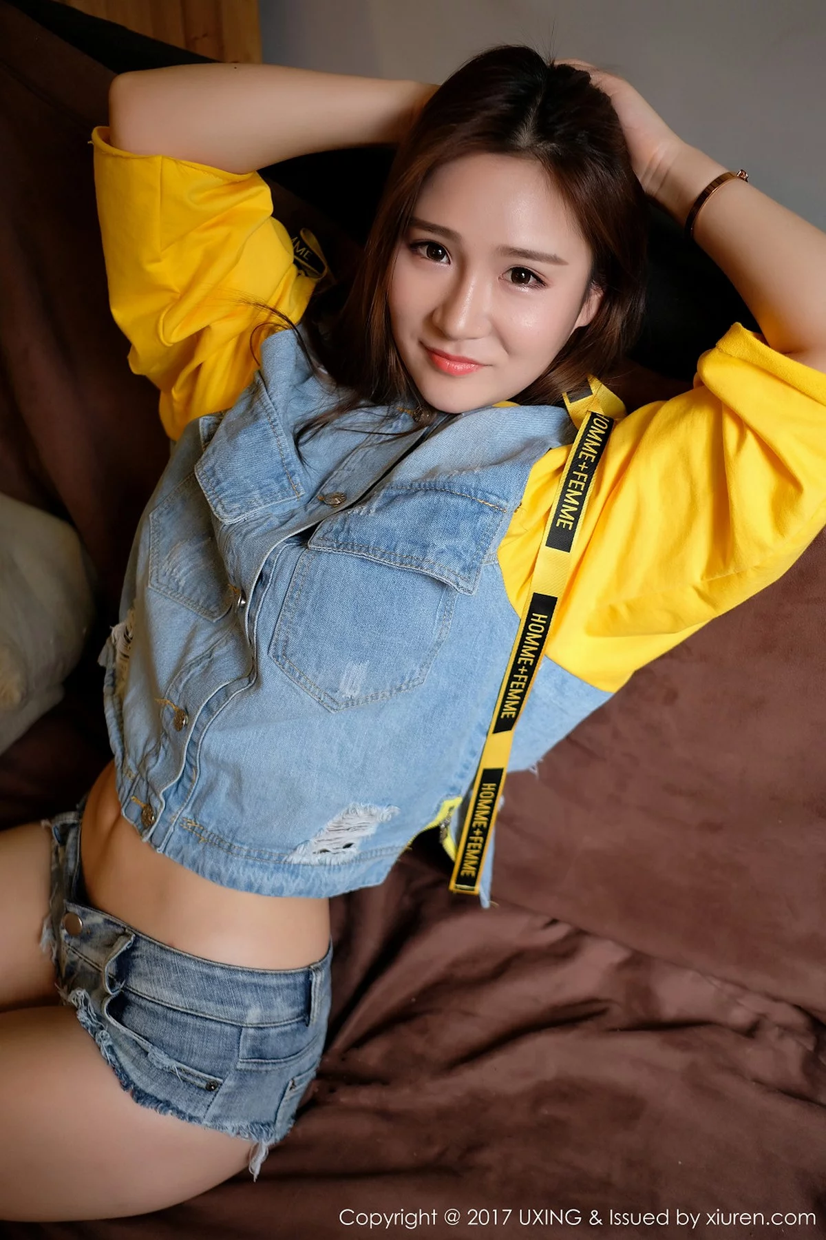 M940-[UXING优星馆]Vol.057_嫩模羊羊Suger清新牛仔服秀凹凸身材全脱秀美乳诱惑写真40P 优星馆-第10张