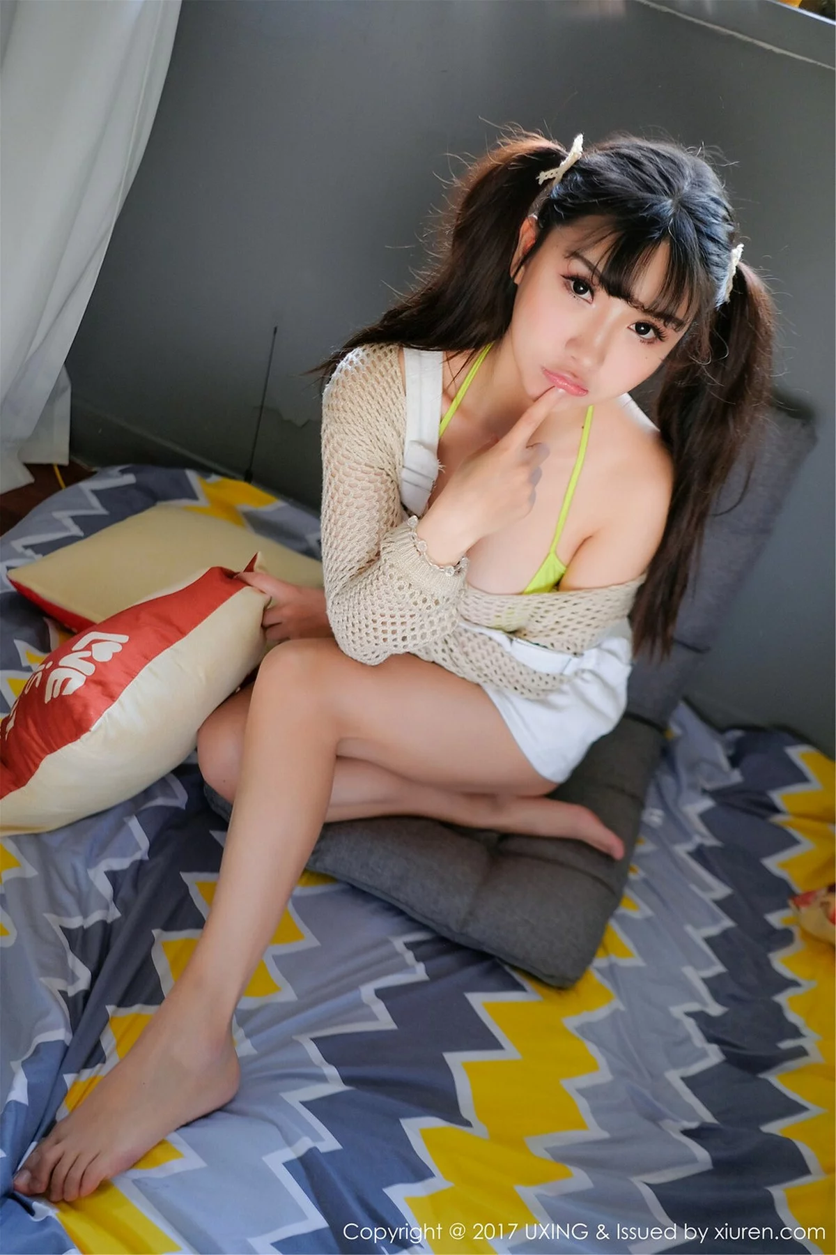 M940-[UXING优星馆]Vol.050_巨乳萝莉晓茜sunny学生装+私房内衣秀完美身材性感写真47P 优星馆-第23张